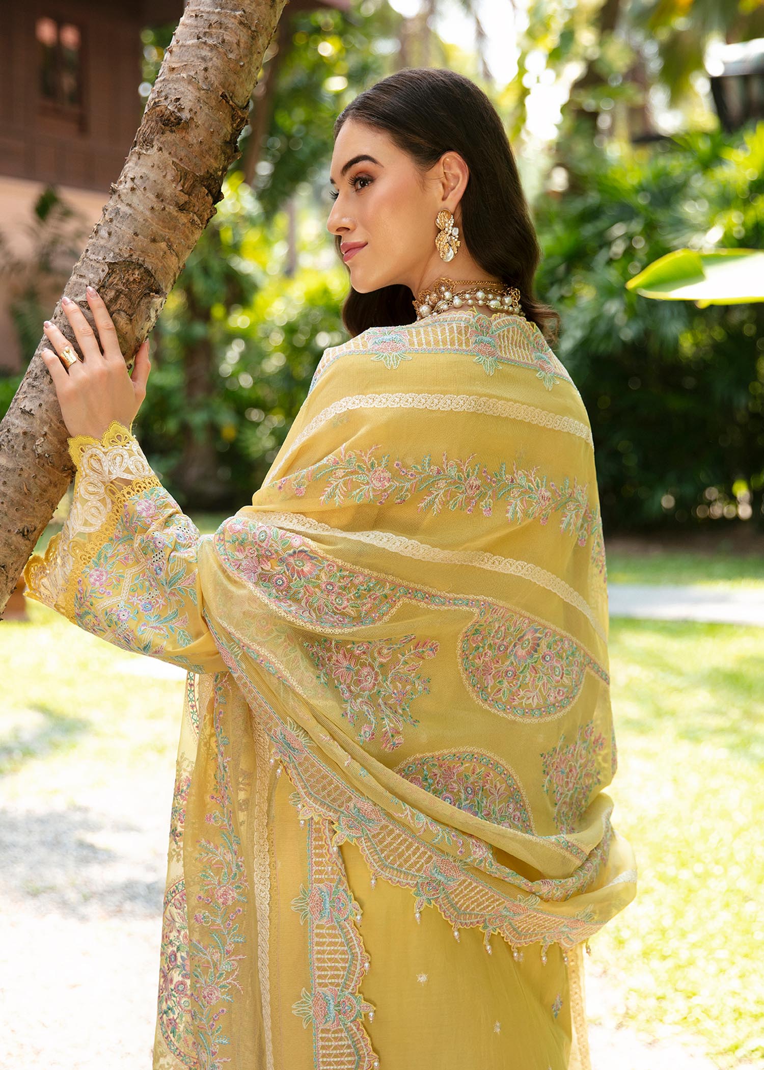 Kanwal Malik | Sareen Luxury Lawn 24 | Vanessa - House Of Hania