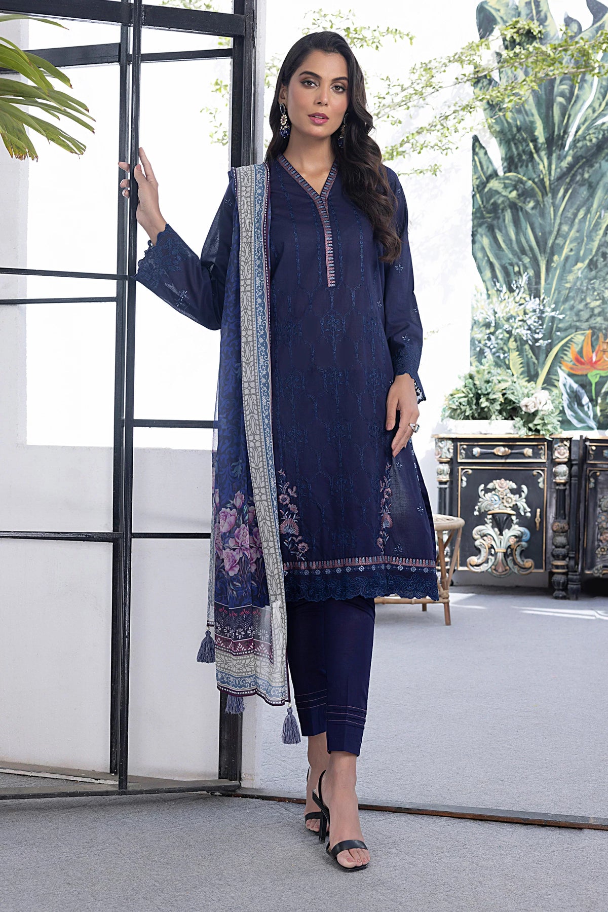 LSM | Spring Embroidered | 0122 - House Of Hania