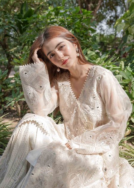 Lily (Ash White) - House Of Hania