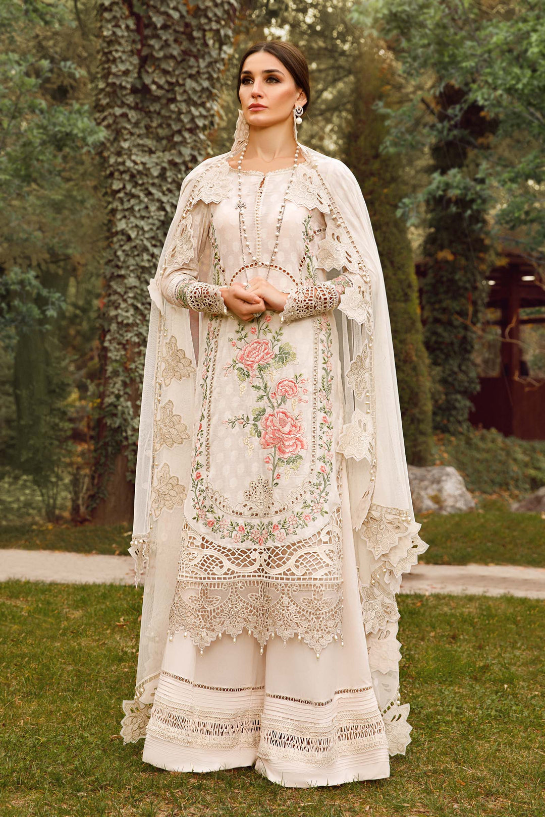 MARIA B EMBROIDED LAWN  D-2302-A - House Of Hania