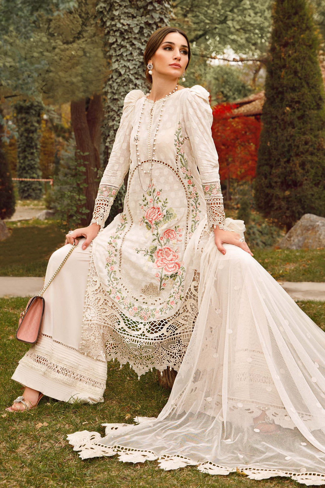 MARIA B EMBROIDED LAWN  D-2302-A - House Of Hania