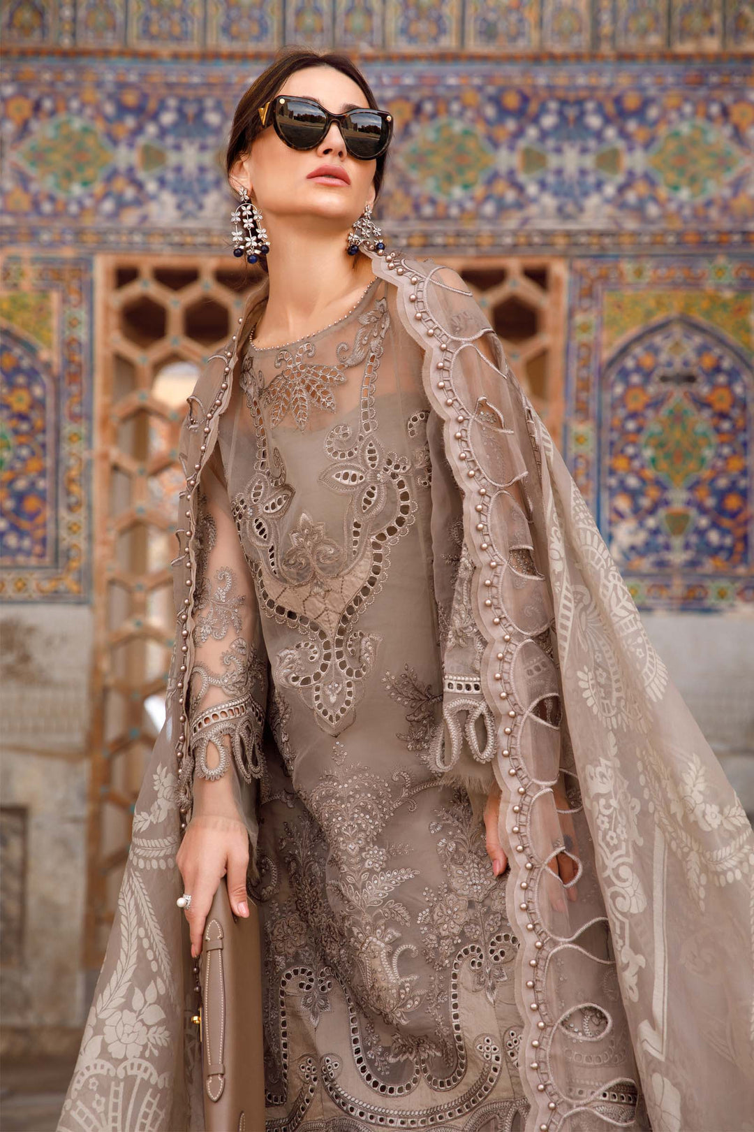 MARIA B EMBROIDED LAWN  D-2303-A - House Of Hania