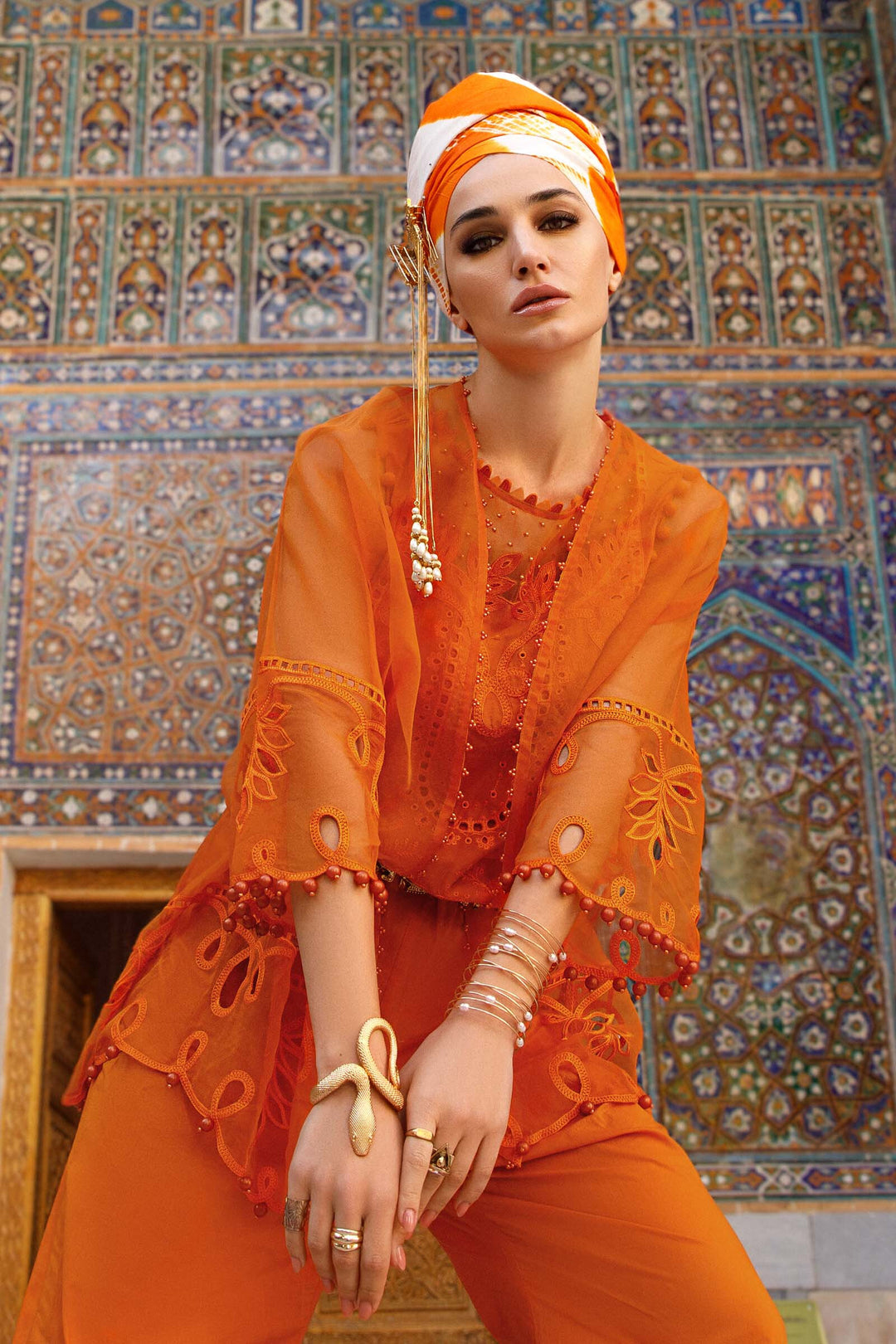 MARIA B EMBROIDED UNSTITCHED LAWN  D-2310-A - House Of Hania
