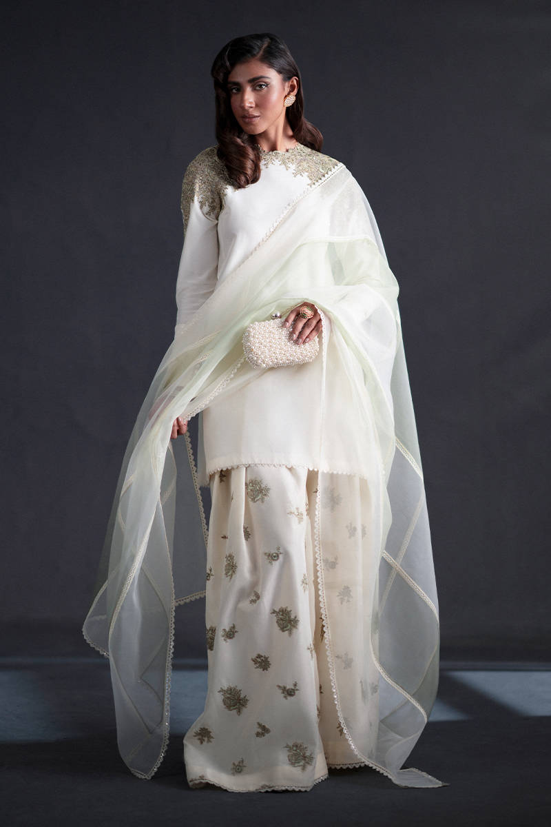 MNR | Chai Coffee Luxury Pret | Mint To Be - House Of Hania