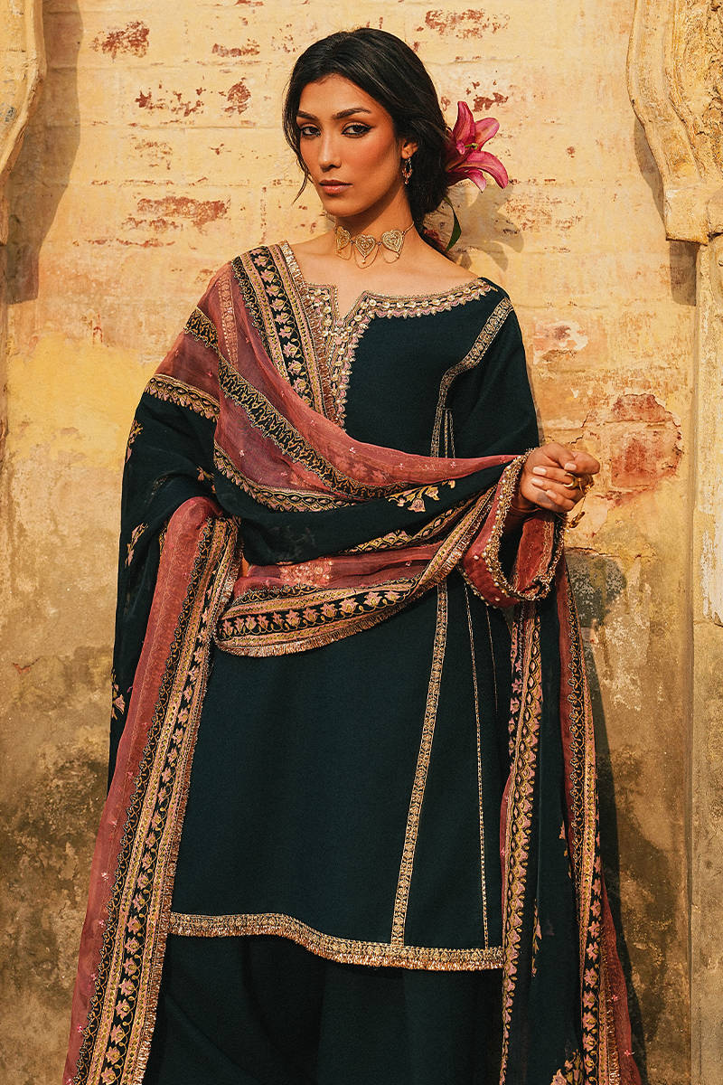 MNR | Farid Manzil Luxury Pret'26 | NEEL-E-RONAK - House Of Hania