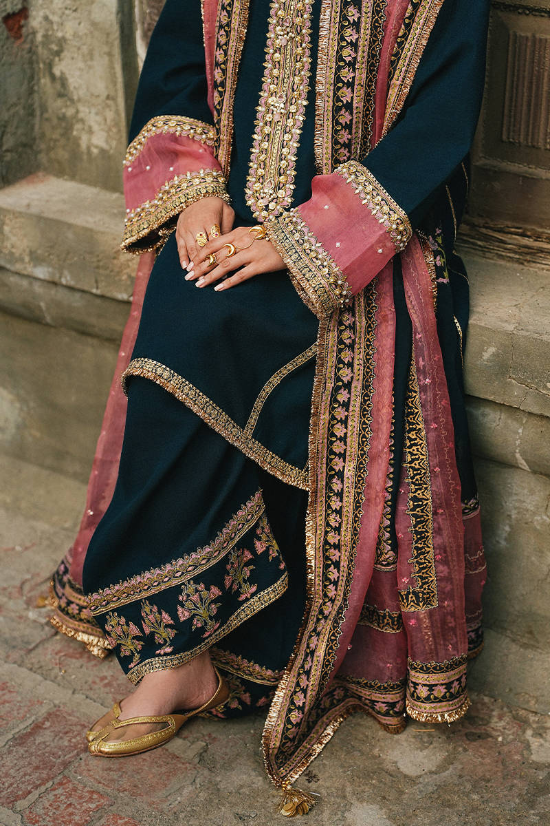 MNR | Farid Manzil Luxury Pret'26 | NEEL-E-RONAK - House Of Hania