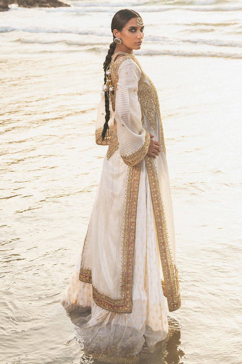 MNR | Gehraiyaan Shaadi Collection | Farida - House Of Hania