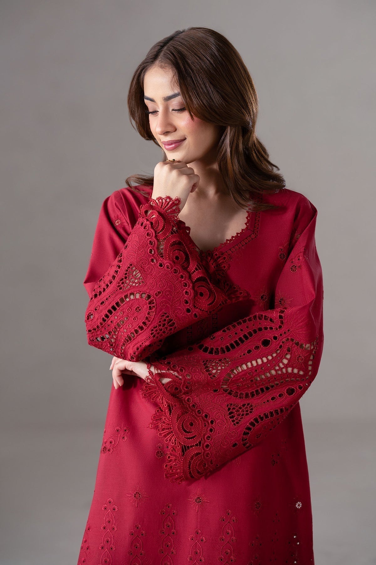 Akbar Aslam | Pret Lawn | Noira