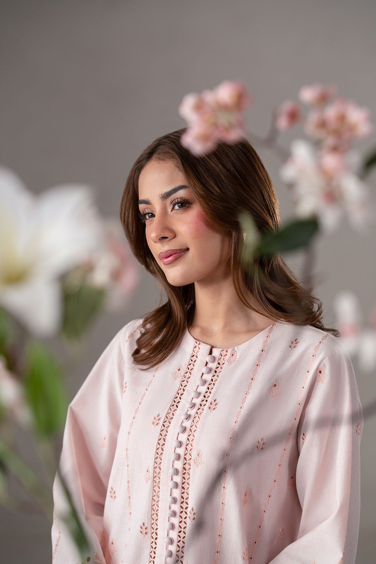 Akbar Aslam | Pret Lawn | Eloura