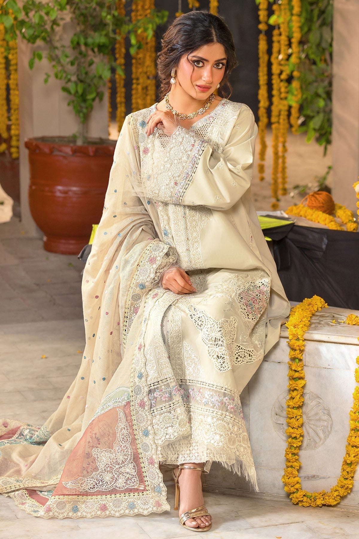 Motifz | Premium Lawn 26 | 5919-SKYLAR - House Of Hania