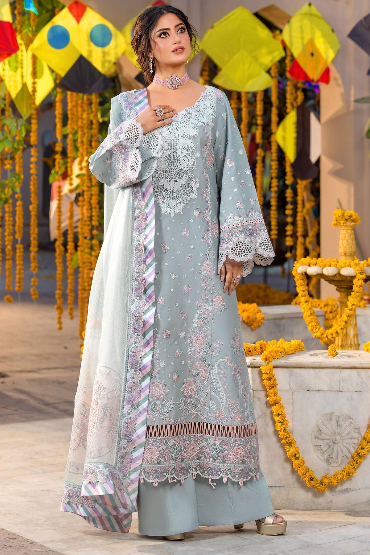 Motifz | Premium Lawn 26 | 5921-DEW - House Of Hania