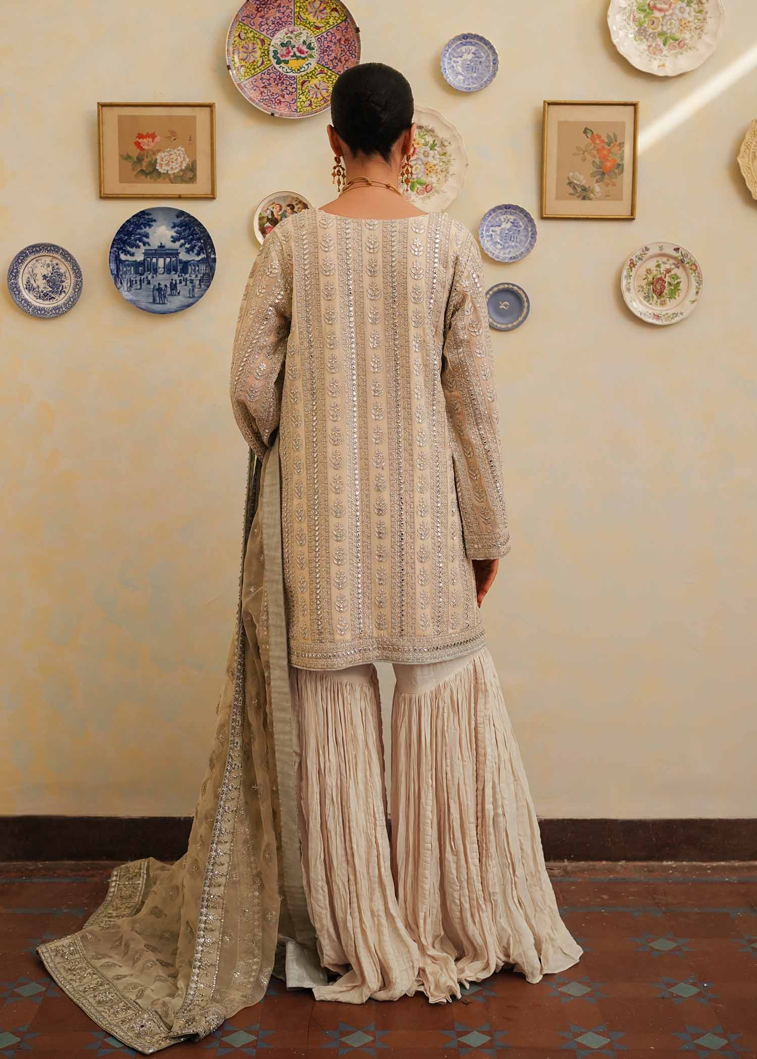 Mahgul | Eid Edit 2024 | Crushed Silver - House Of Hania