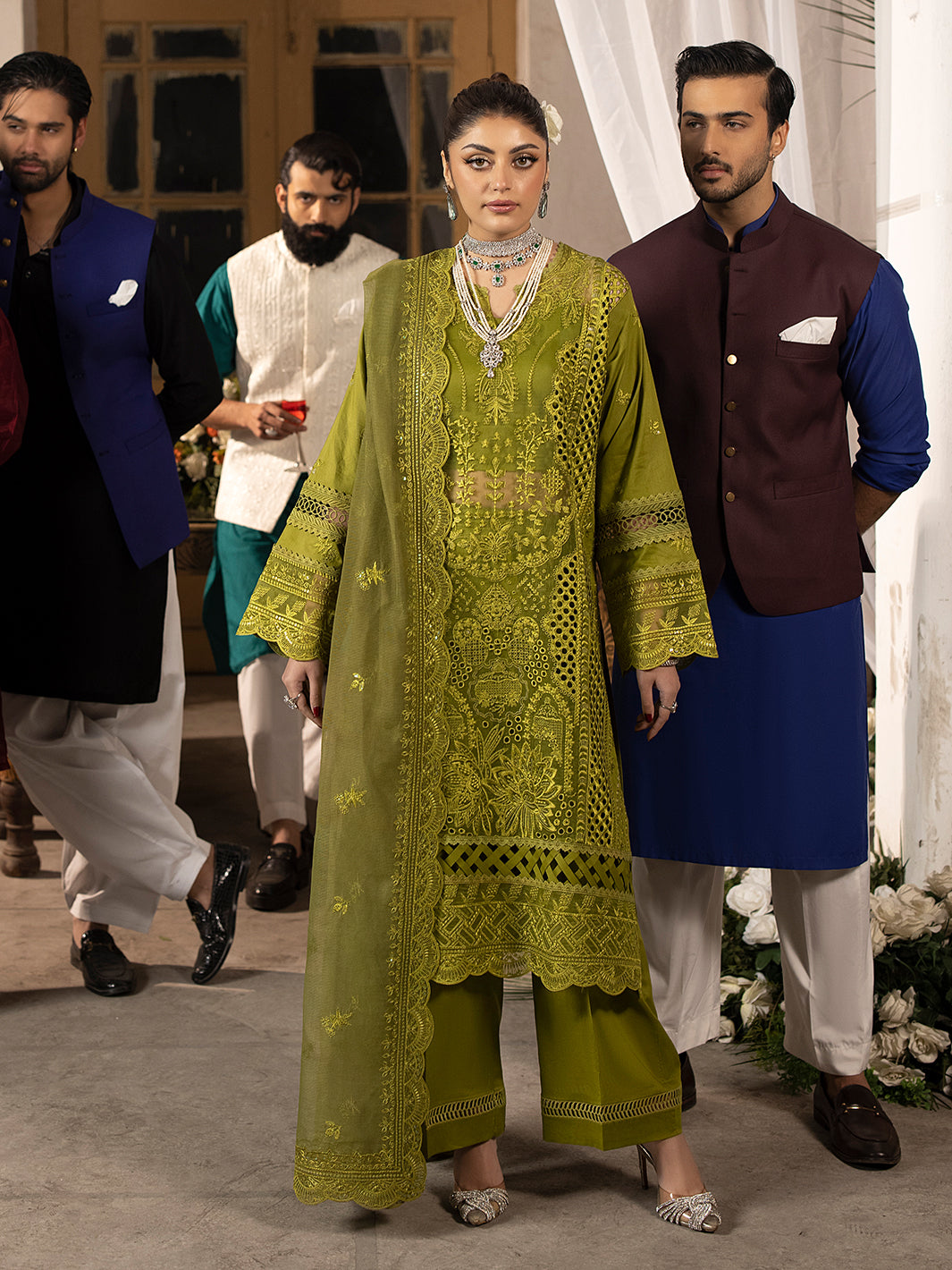 Mahnur | Mahrukh Luxury Lawn 24 | MALVA - House Of Hania