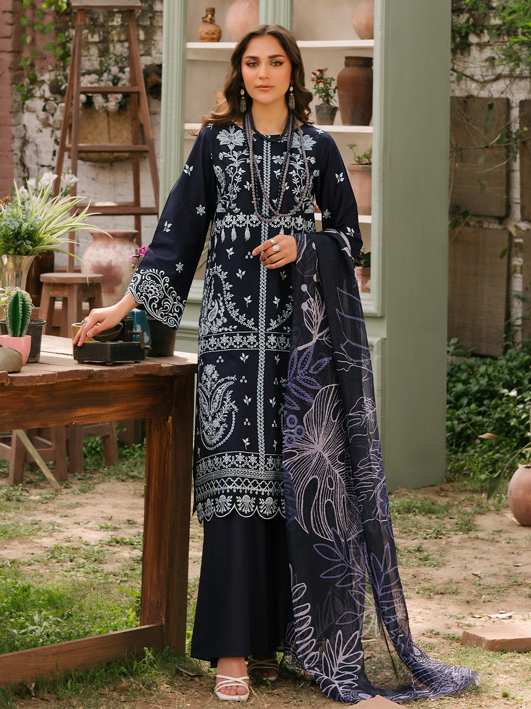 Mahnur | Masakali Luxury Lawn 24 | MK 03 - B - House Of Hania