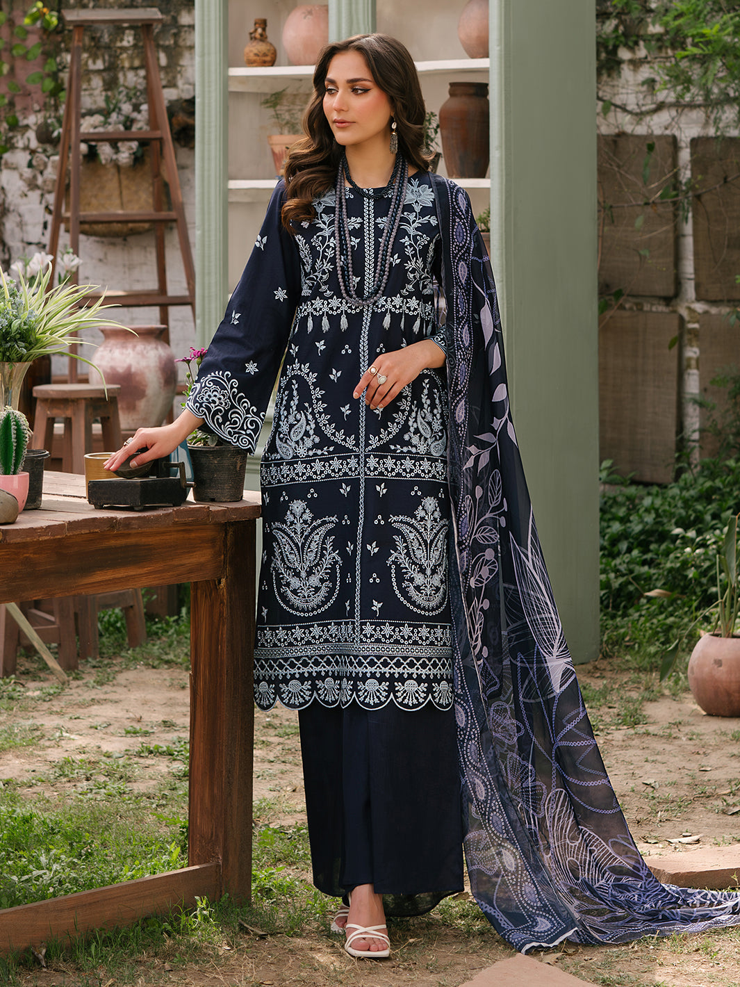 Mahnur | Masakali Luxury Lawn 24 | MK 03 - B - House Of Hania