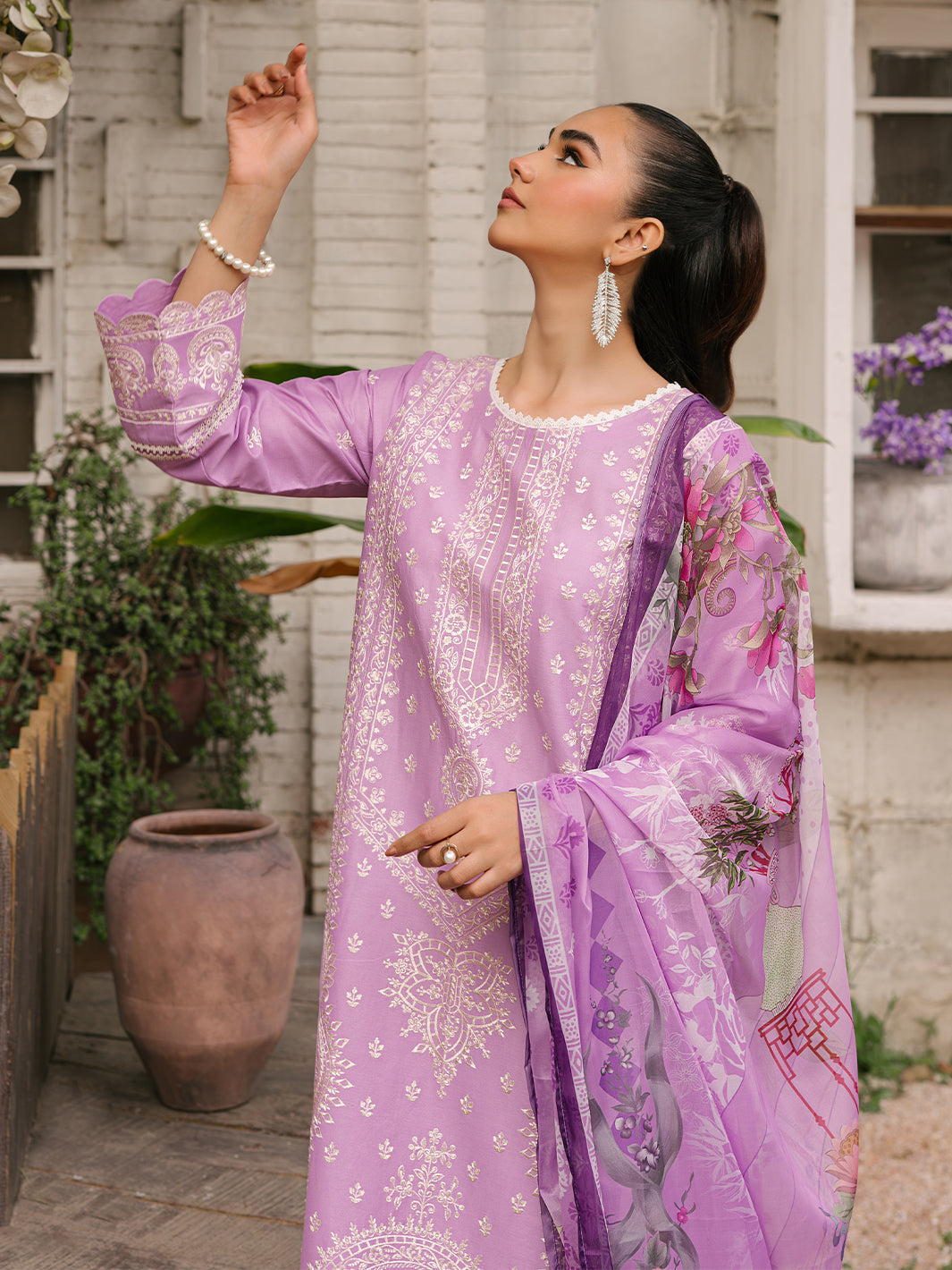 Mahnur | Masakali Luxury Lawn 24 | MK 05 - B - House Of Hania