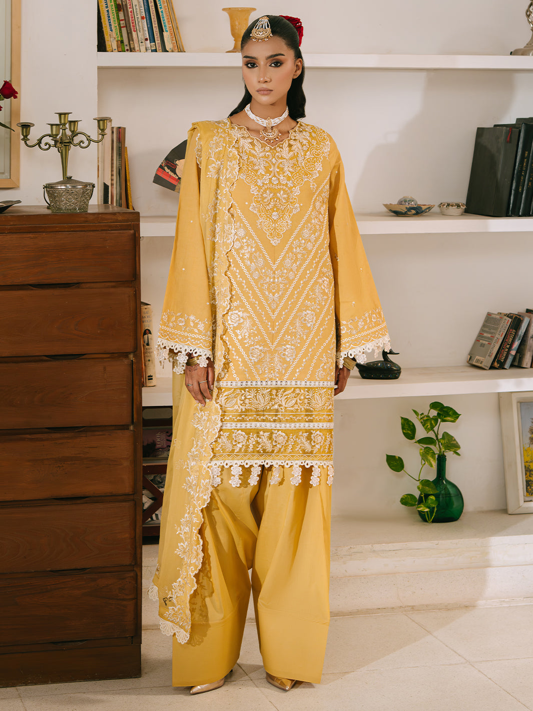 Mahnur | Shanaya Luxury Lawn 25 | Zunaira - House Of Hania