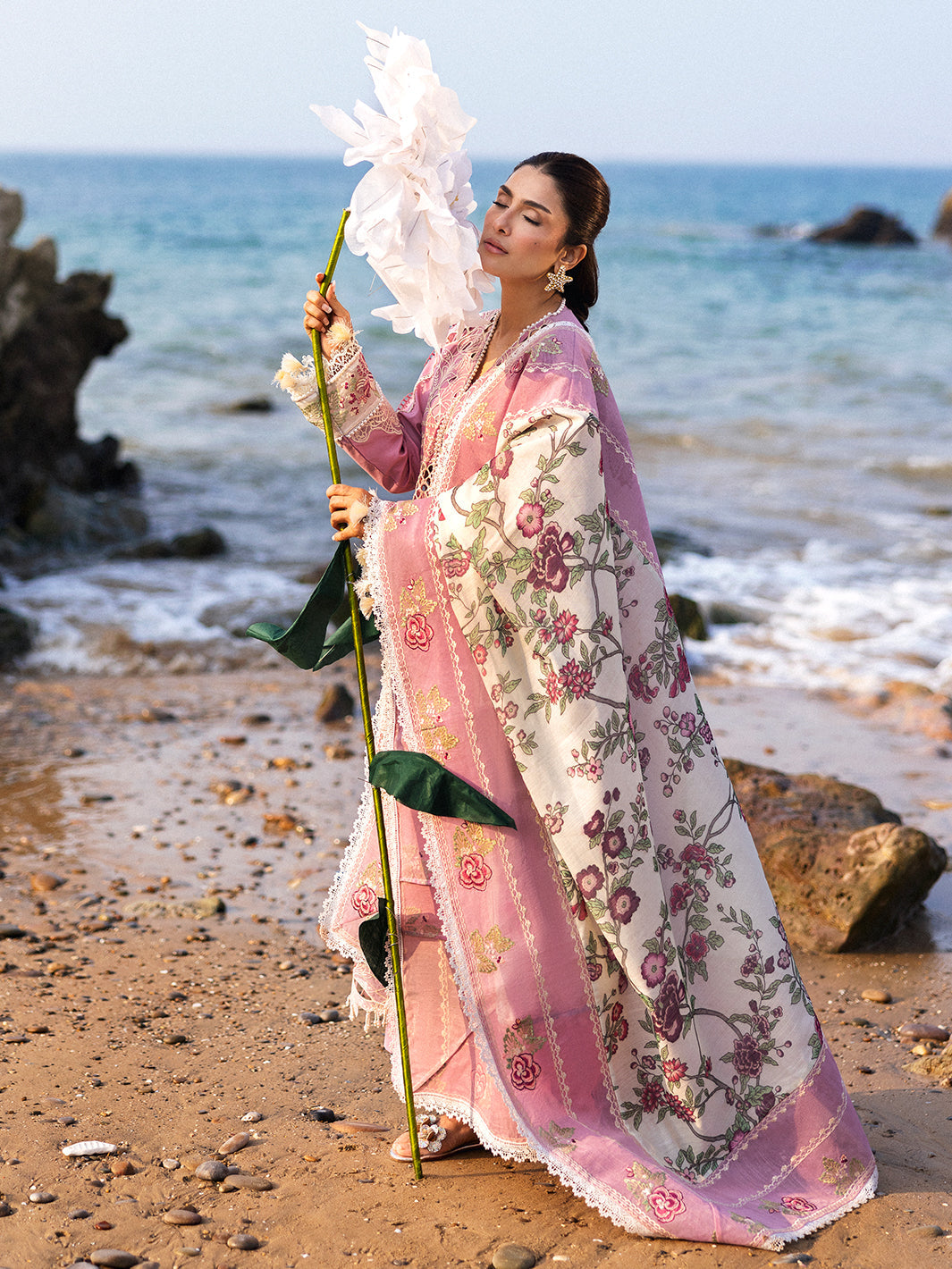 Mahnur | Sirena Luxury Lawn 25 | Aria - House Of Hania