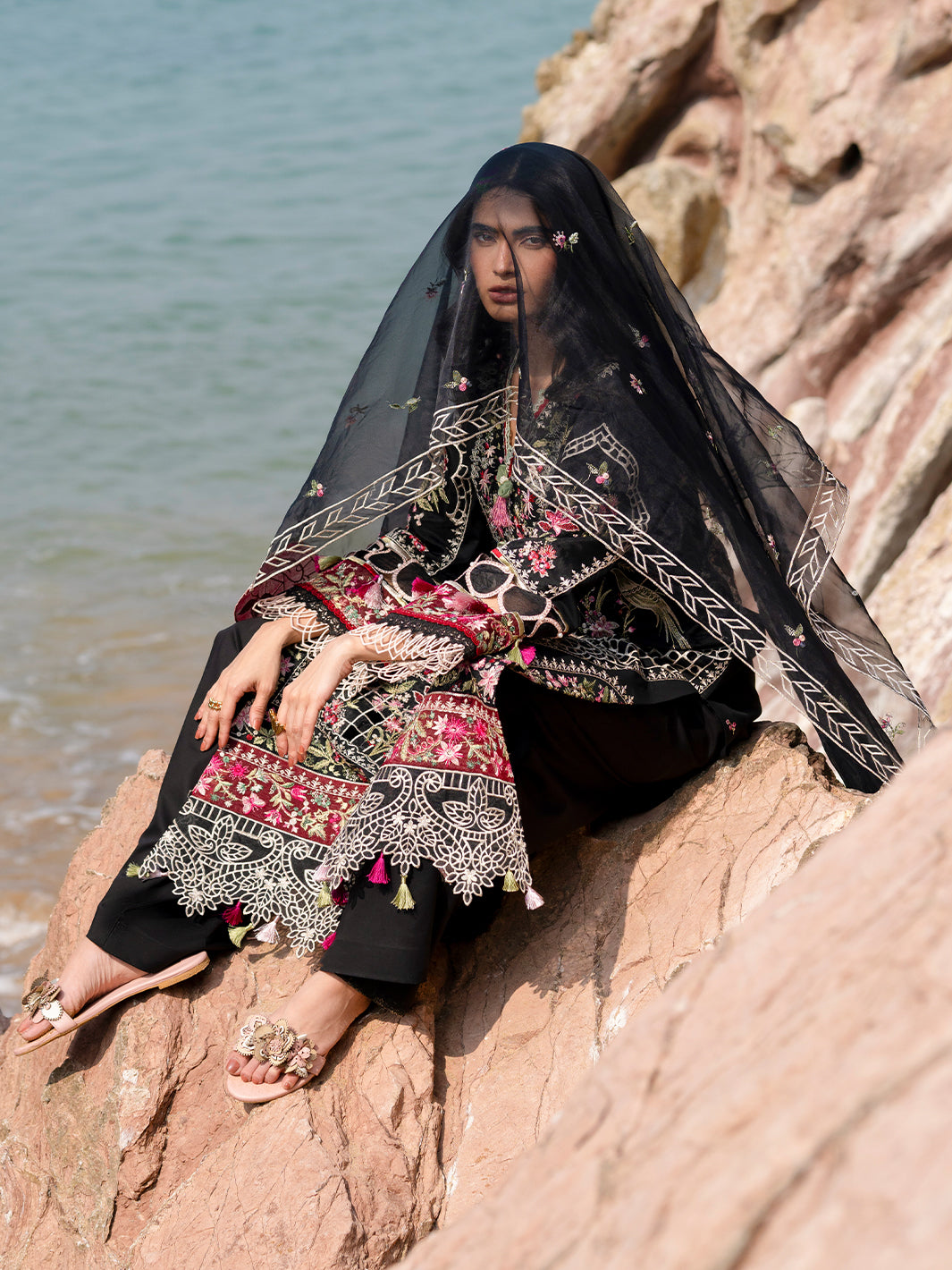 Mahnur | Sirena Luxury Lawn 25 | Azure - House Of Hania