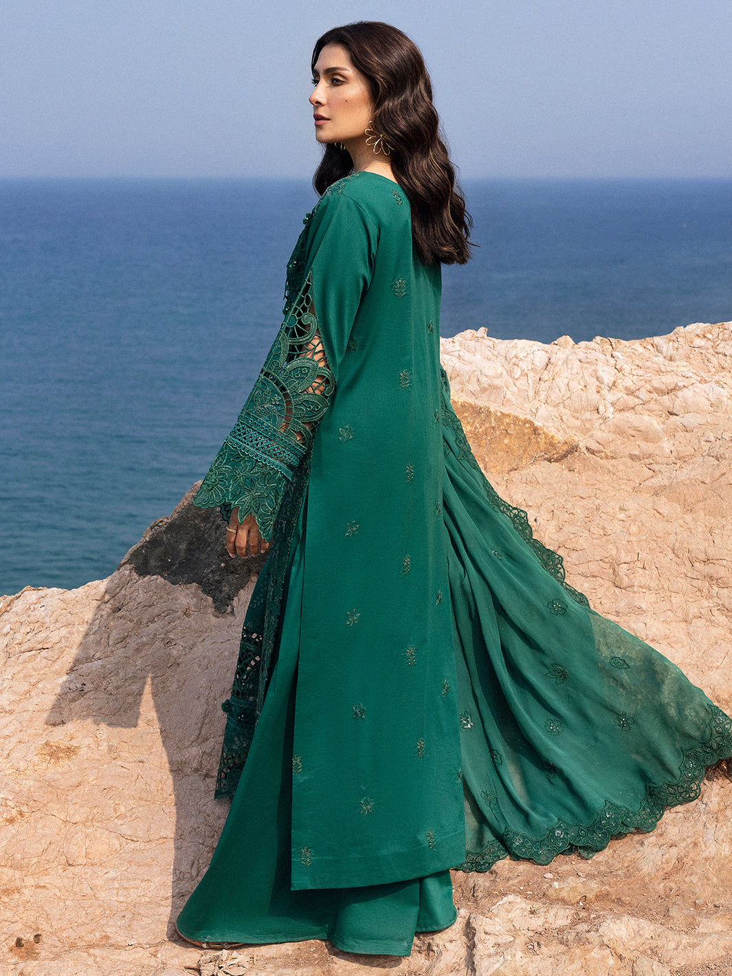 Mahnur | Sirena Luxury Lawn 25 | Eirene - House Of Hania