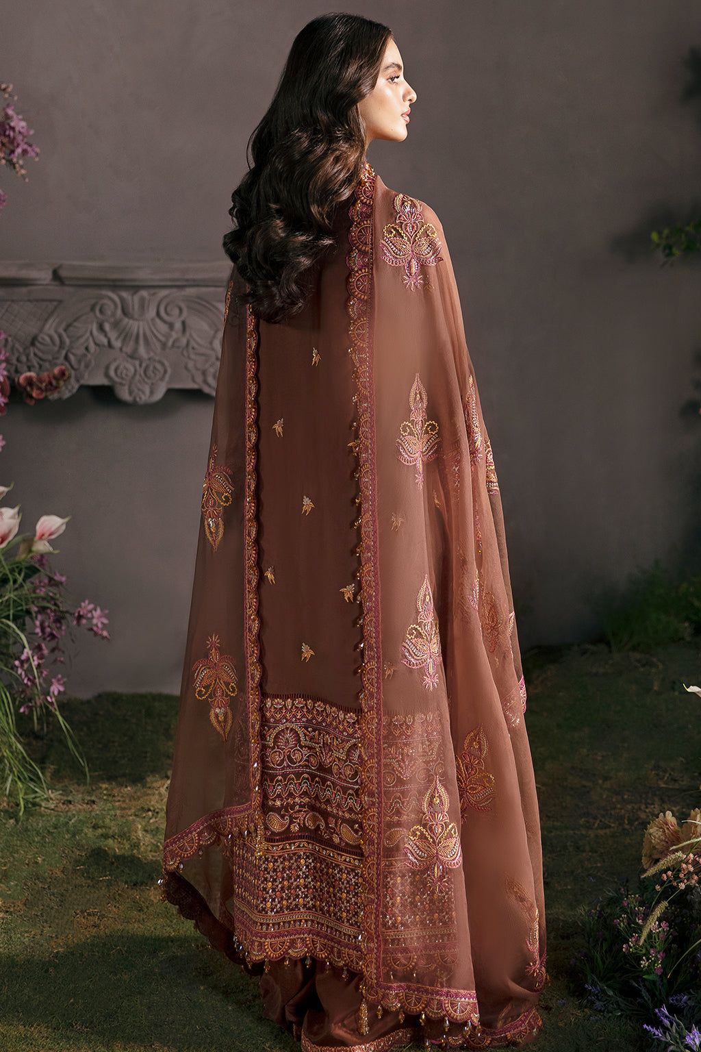 Mahogany - House Of Hania