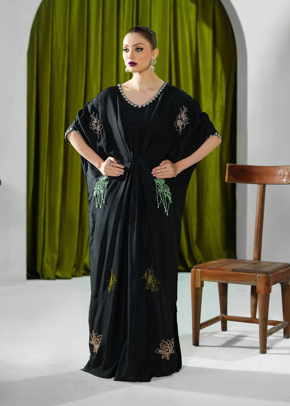 Mahum Asad | Forever and Ever Formals | Midnight - House Of Hania