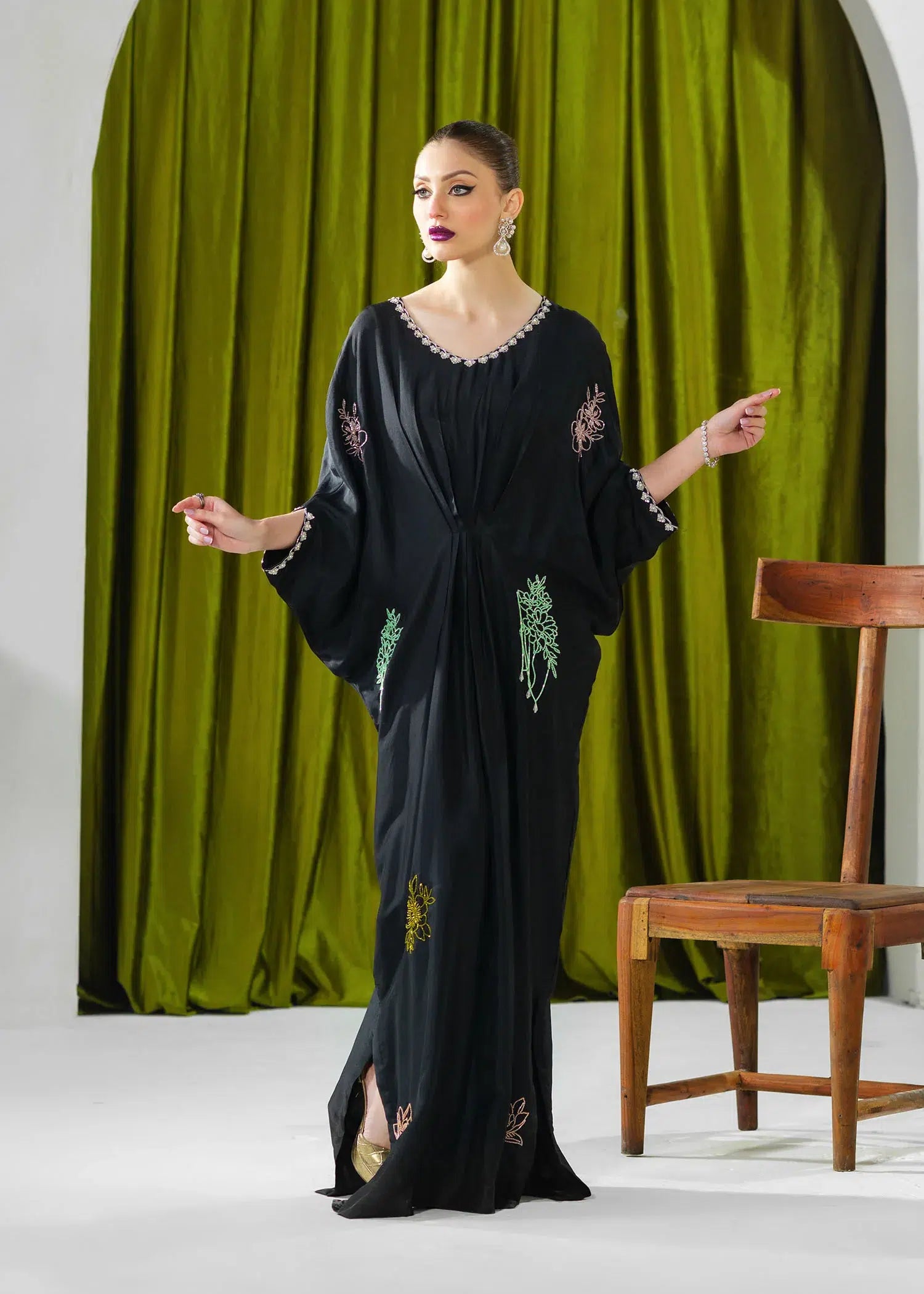 Mahum Asad | Forever and Ever Formals | Midnight - House Of Hania