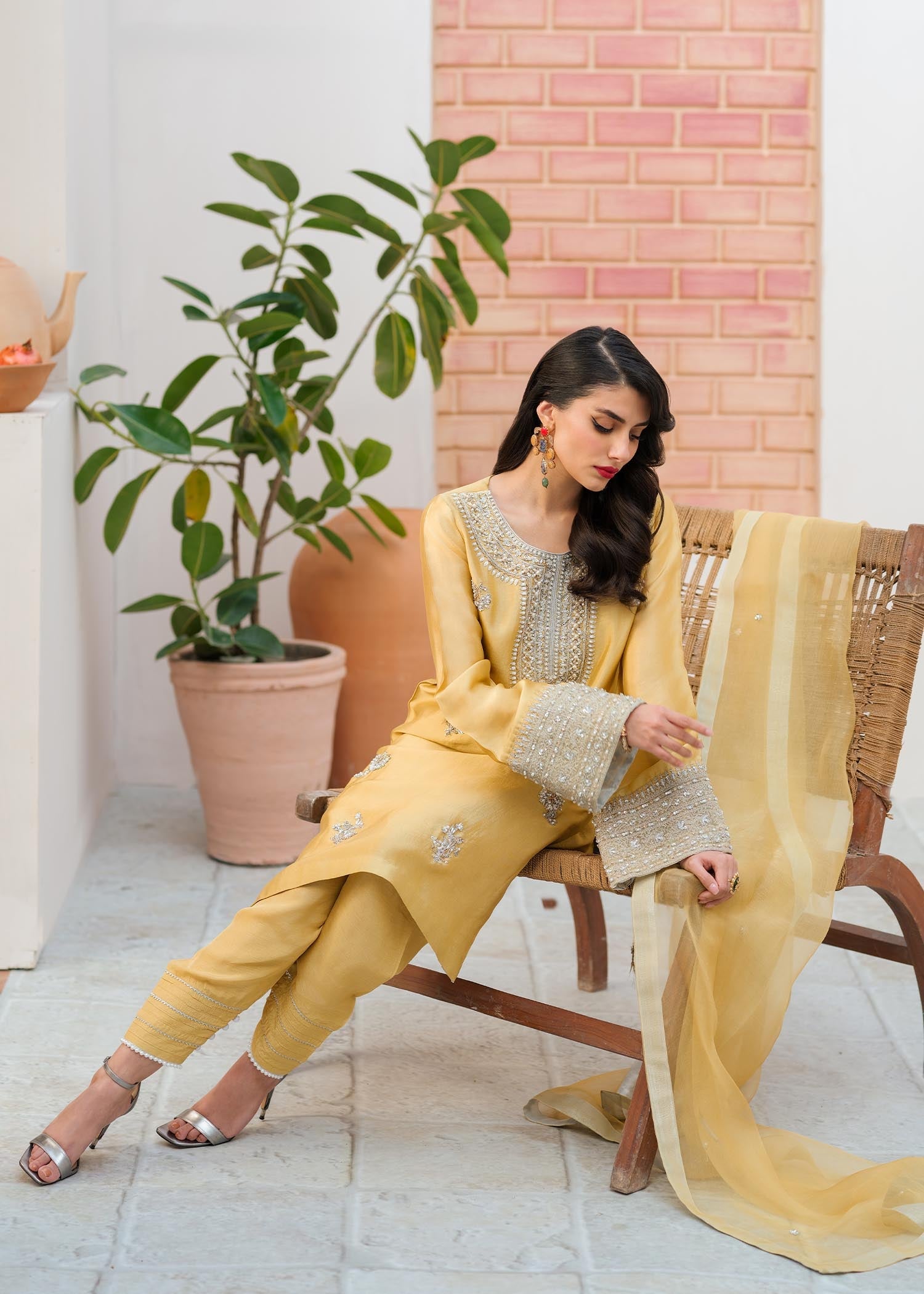 Mahum Asad | Raising The Bar | Bombshell - House Of Hania