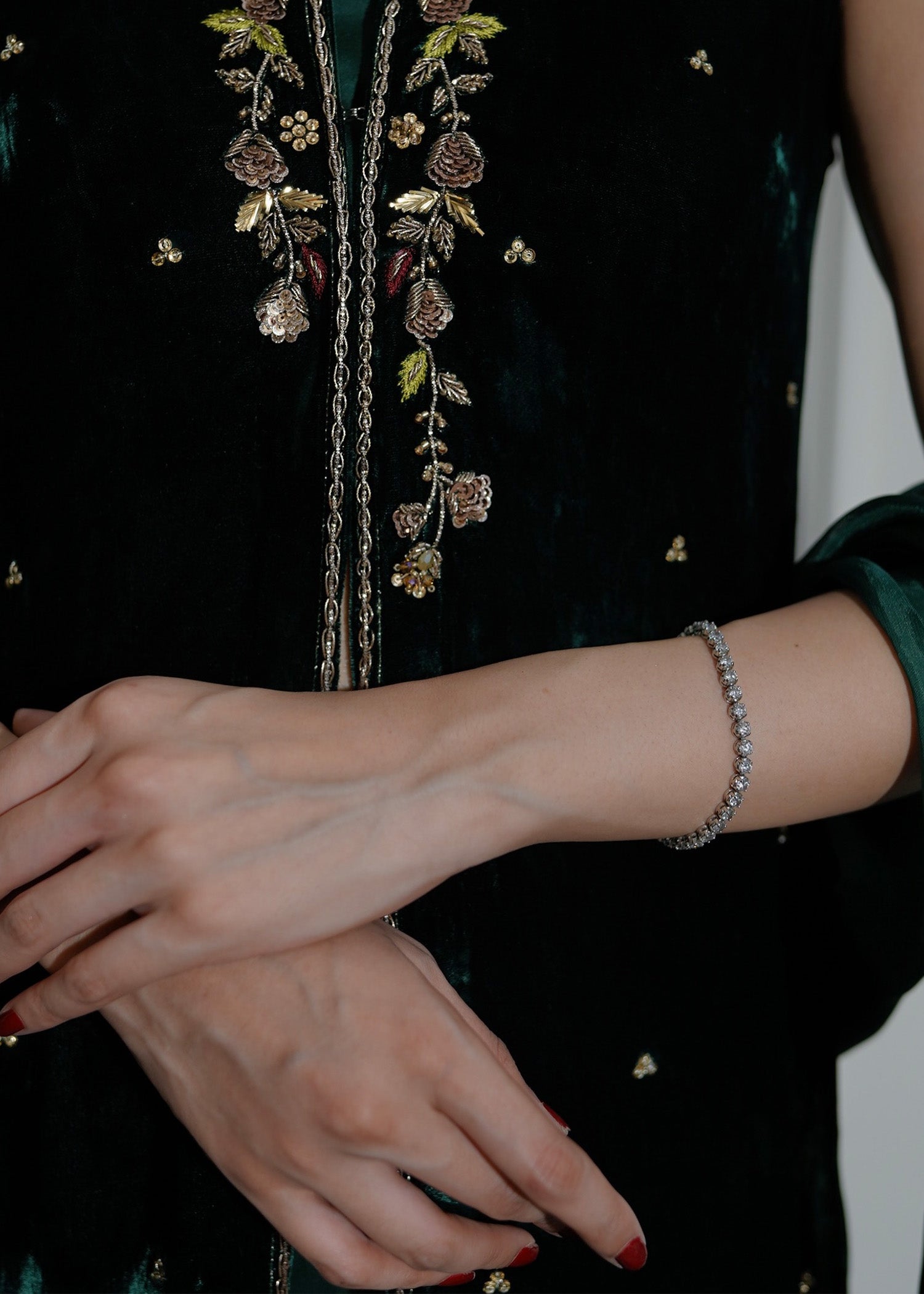 Mahum Asad | Voila Velvets | Emerald - House Of Hania
