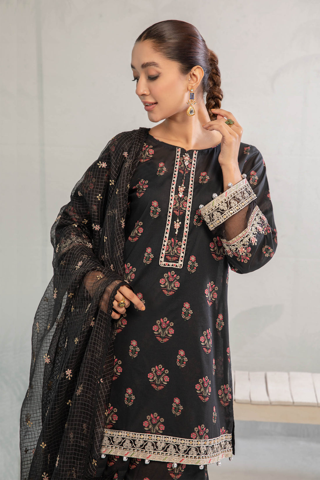 Maira B | Ready to Wear | DW-EA23-06R1 - House Of Hania