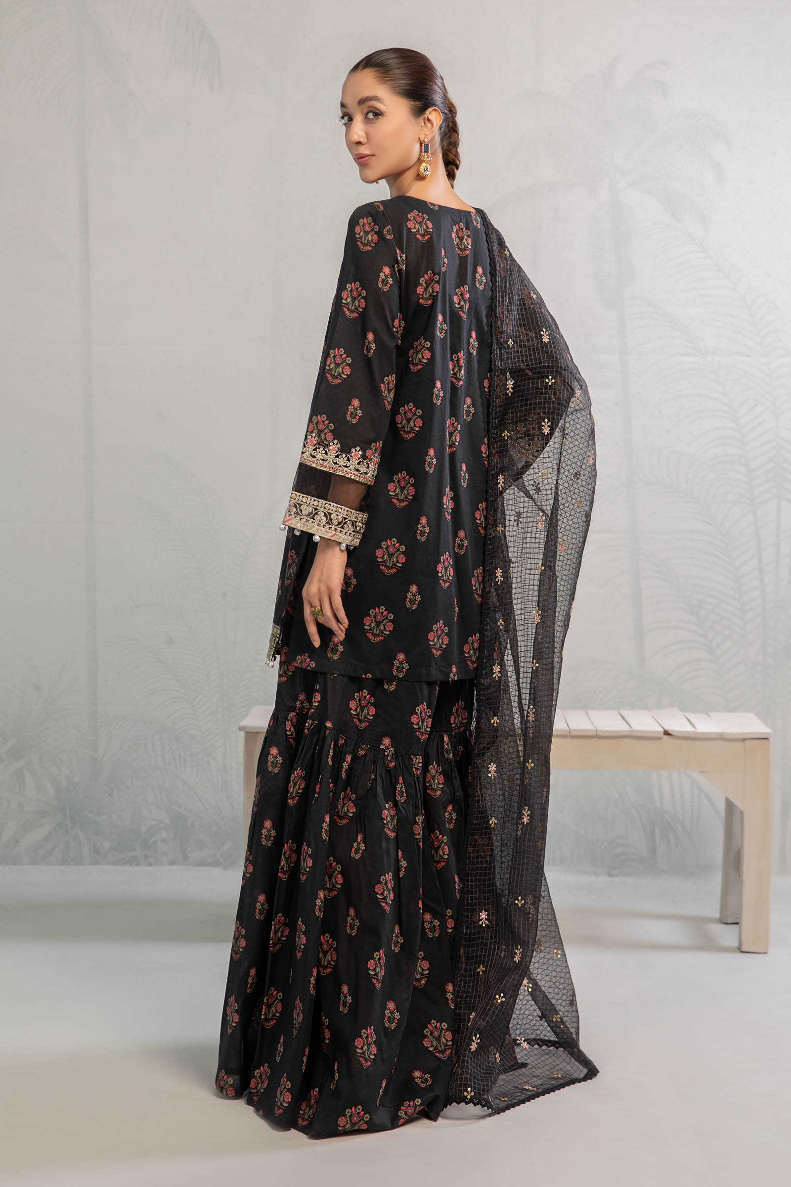 Maira B | Ready to Wear | DW-EA23-06R1 - House Of Hania