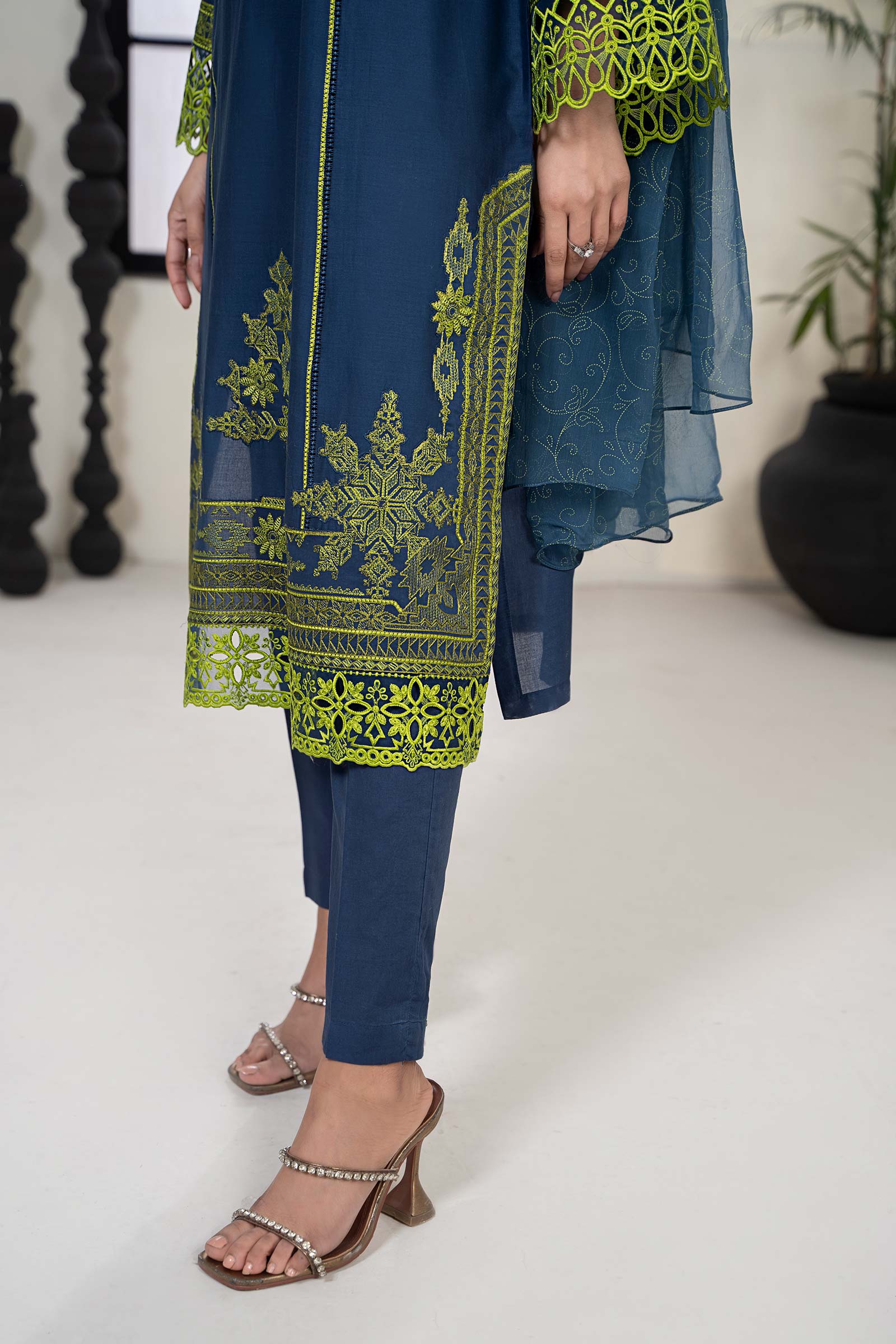 Maira B | Ready to Wear | DW-EF24-103 - House Of Hania