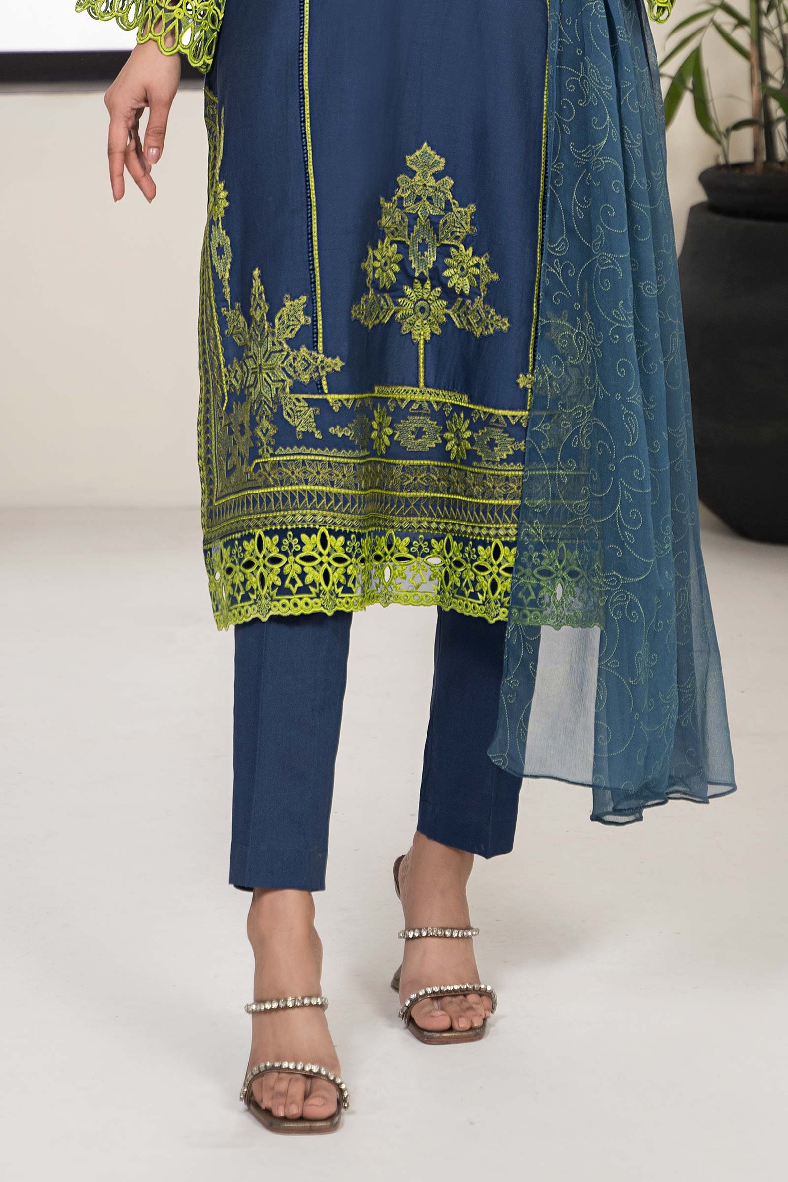 Maira B | Ready to Wear | DW-EF24-103 - House Of Hania