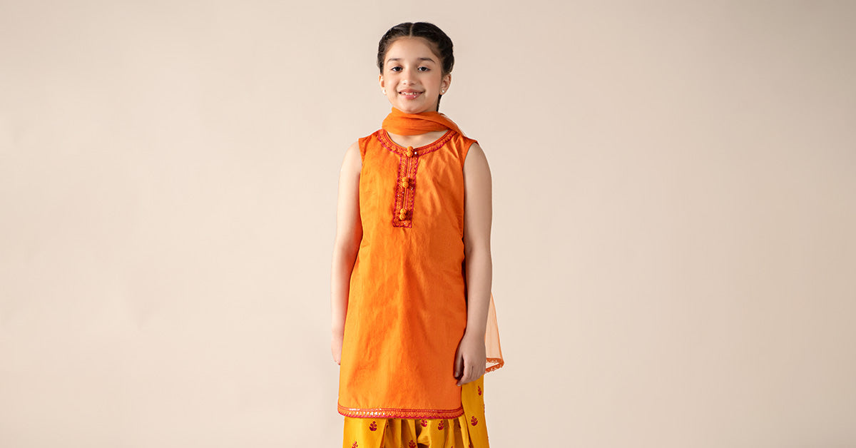 Maria B | 3 Piece Embroidered Dobby Lawn Suit | MKD-EF25-54 - House Of Hania