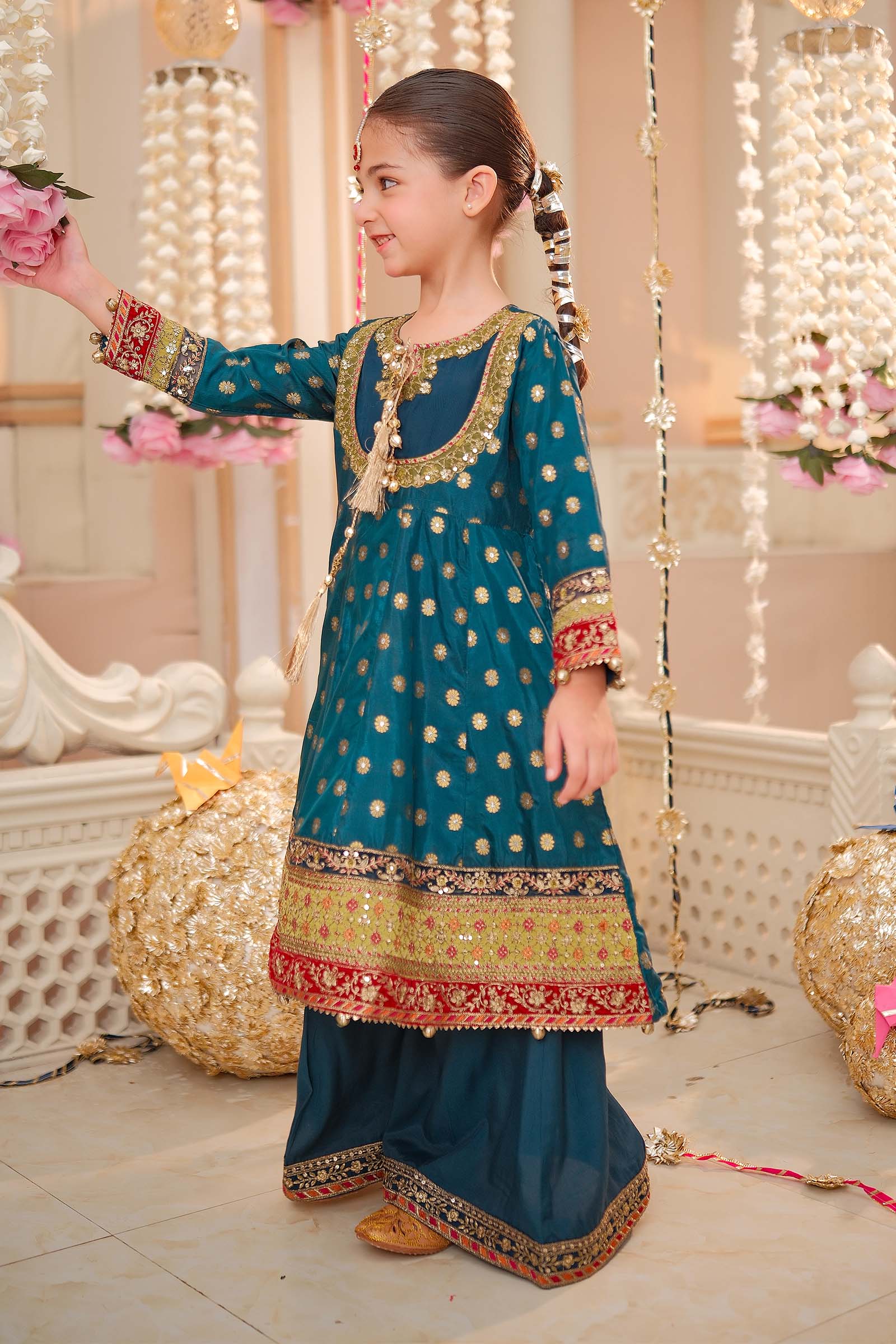 Maria B | 3 Piece Embroidered Jamawar Suit | MKS-W24-22 - House Of Hania