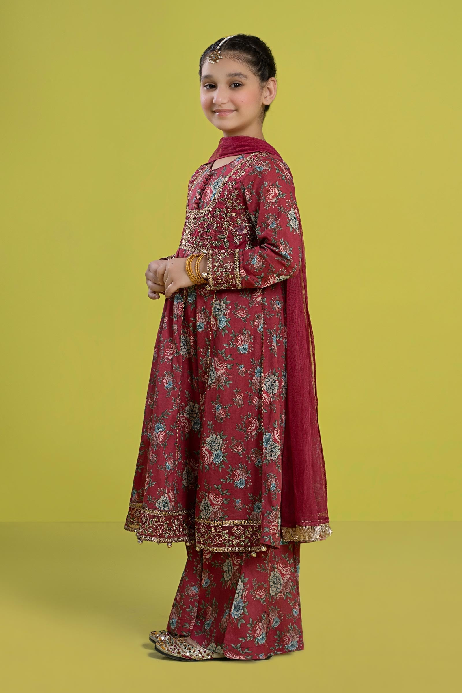 Maria B | 3 Piece Embroidered Lawn Suit | MKD-EF24-32 - House Of Hania