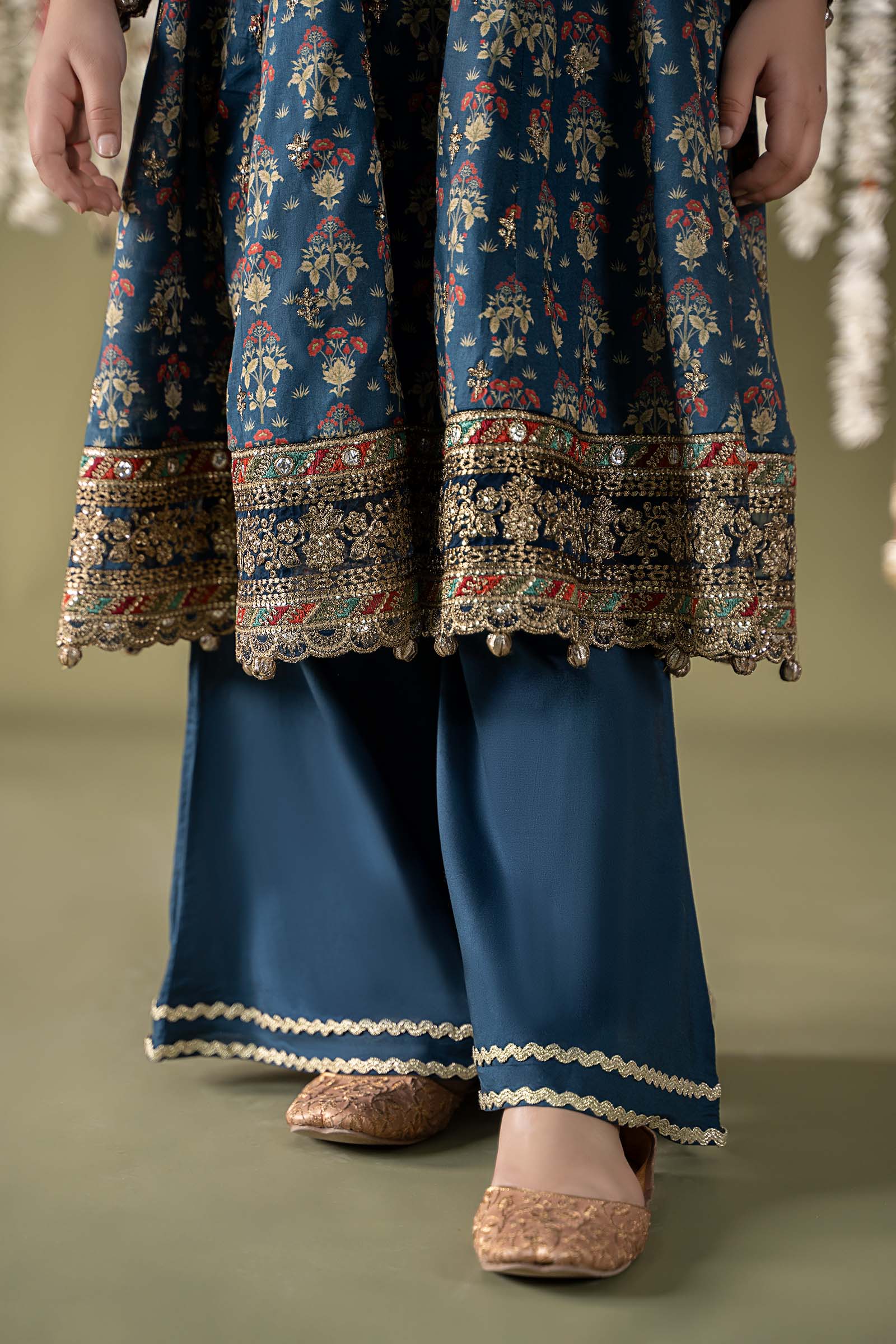 Maria B | 3 Piece Embroidered Lawn Suit | MKD-EF25-05 - House Of Hania