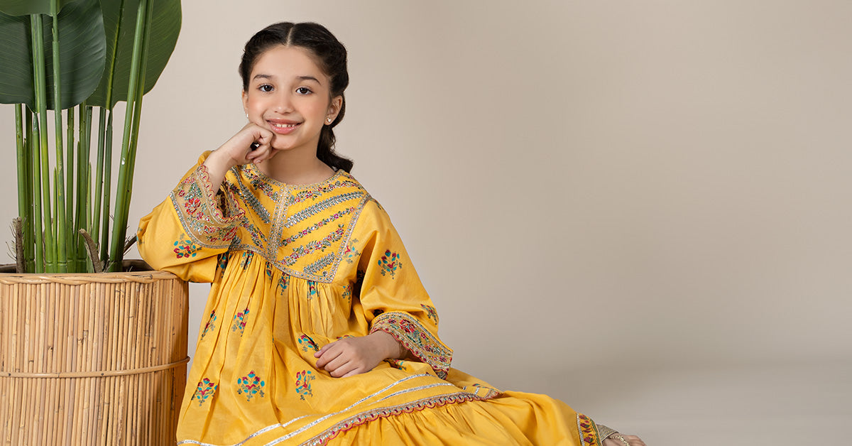 Maria B | 3 Piece Embroidered Lawn Suit | MKD-EF25-15 - House Of Hania