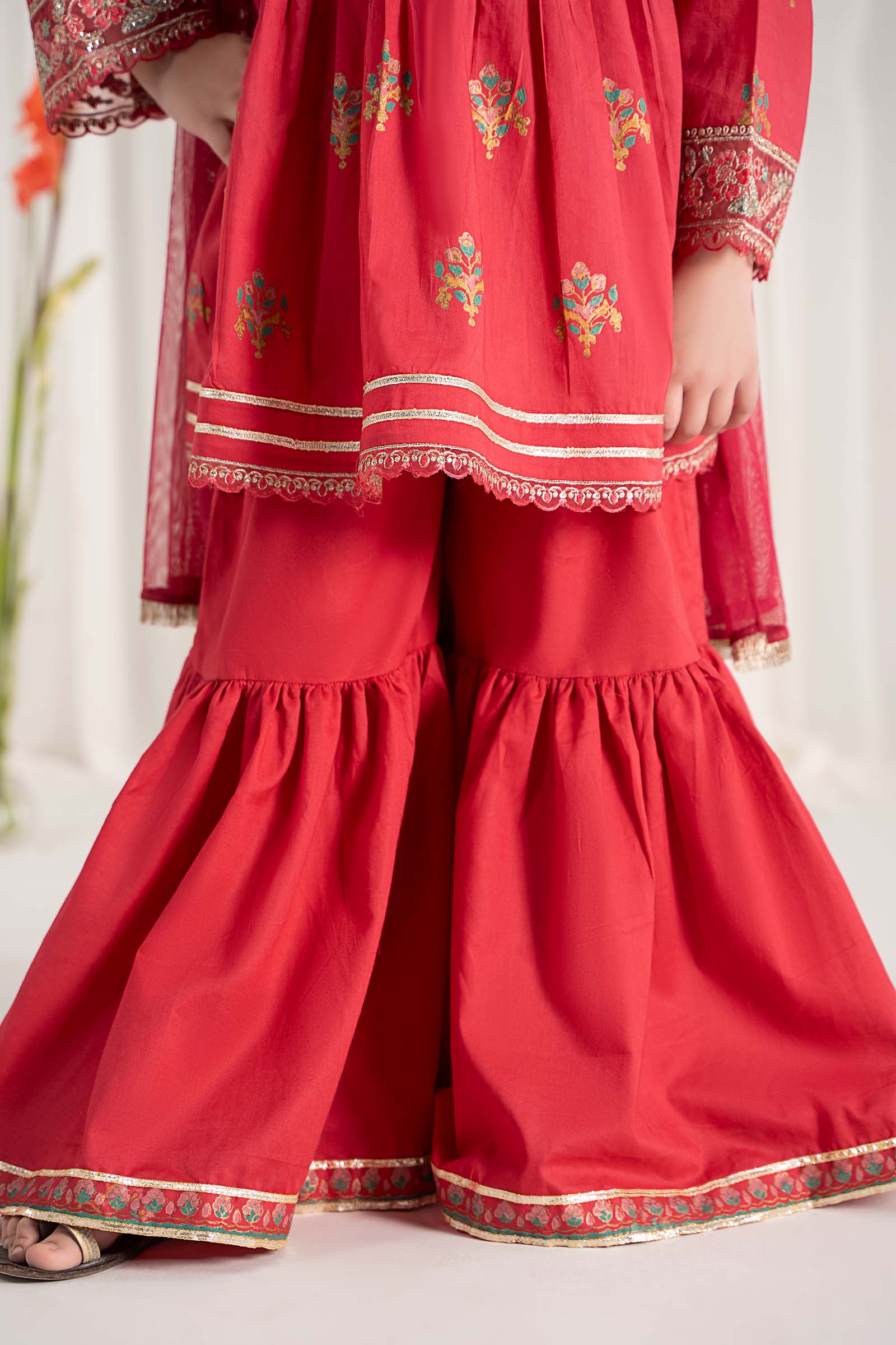 Maria B | 3 Piece Embroidered Lawn Suit | MKD-EF25-15 - House Of Hania