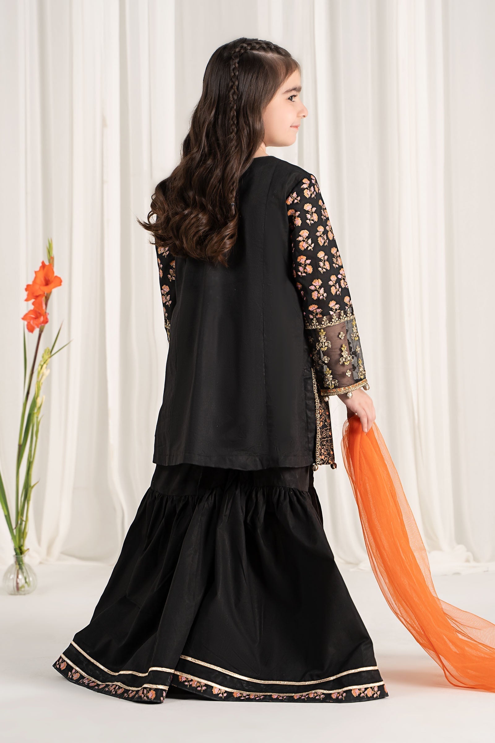 Maria B | 3 Piece Embroidered Lawn Suit | MKD-EF25-23 - House Of Hania