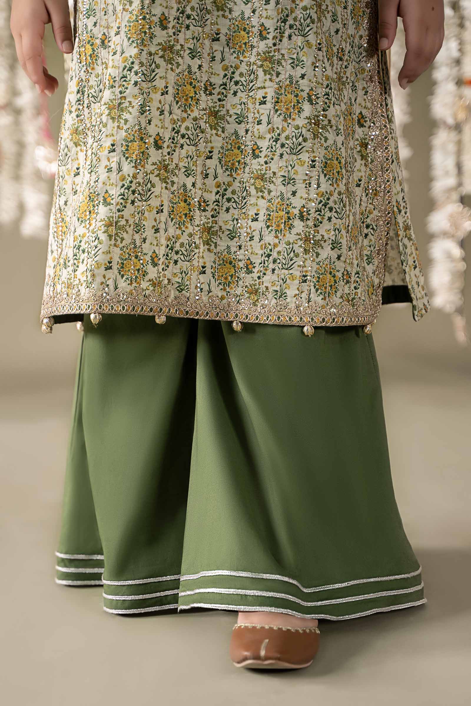 Maria B | 3 Piece Embroidered Lawn Suit | MKD-EF25-27 - House Of Hania