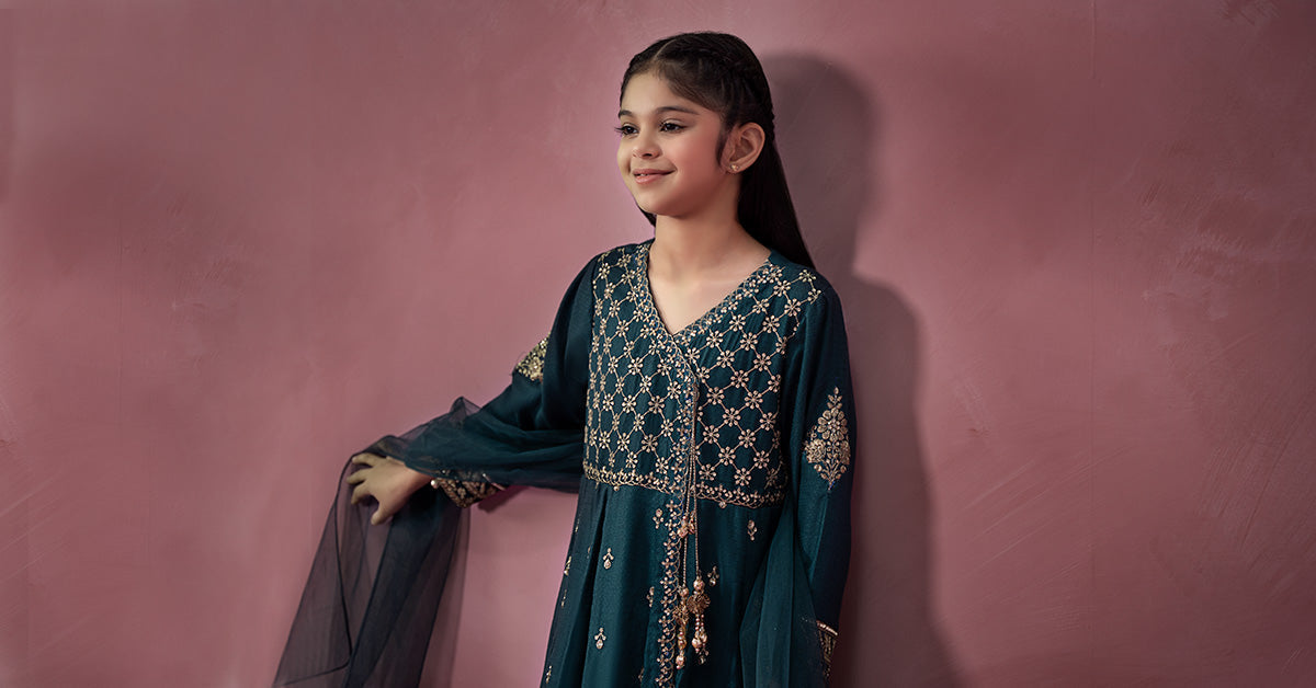 Maria B | 3 Piece Embroidered Linen Suit | MKD-W24-02 - House Of Hania