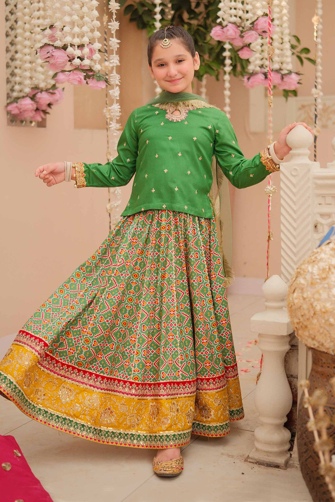 Maria B | 3 Piece Embroidered Linen Suit | MKD-W24-04 - House Of Hania