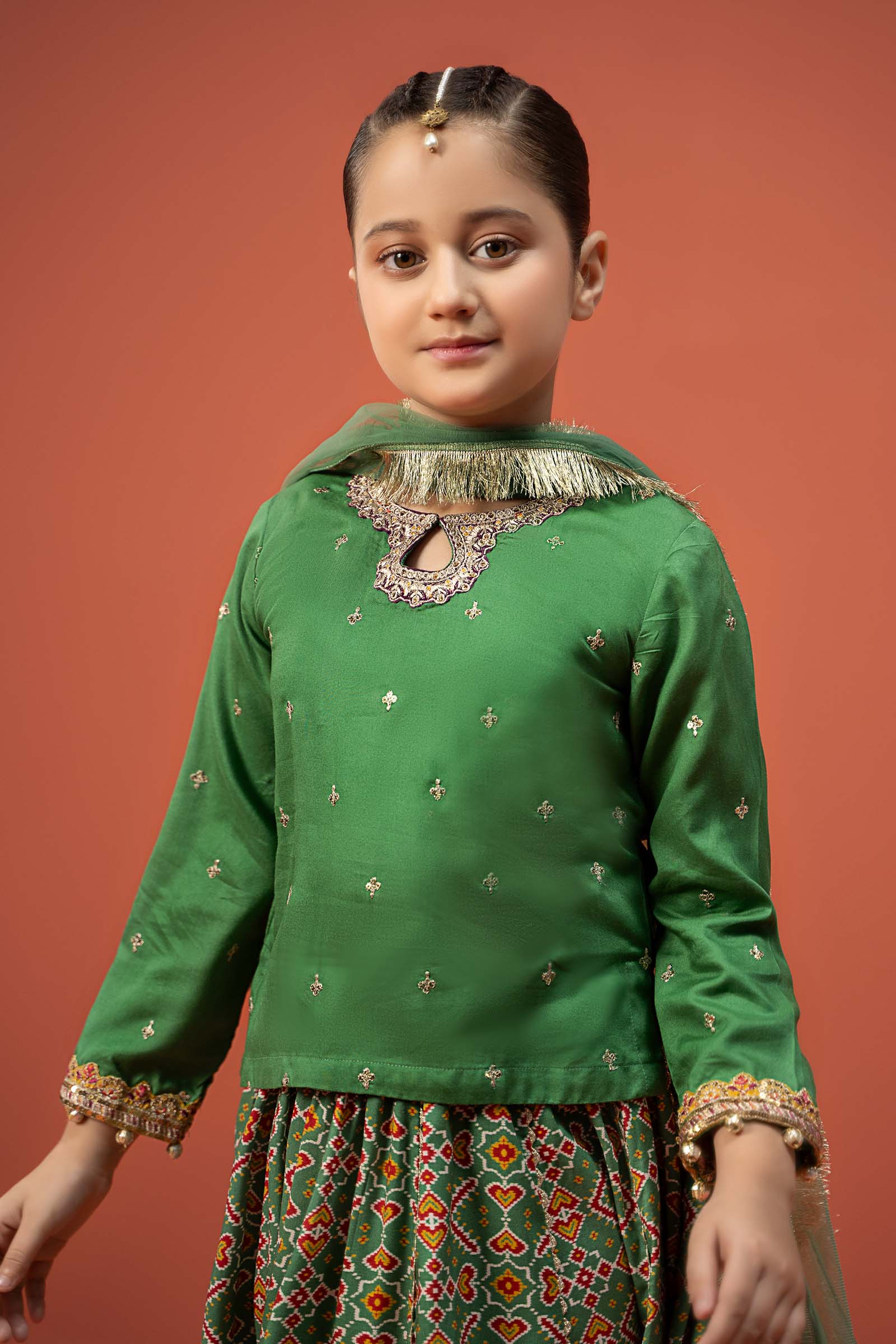 Maria B | 3 Piece Embroidered Linen Suit | MKD-W24-04 - House Of Hania