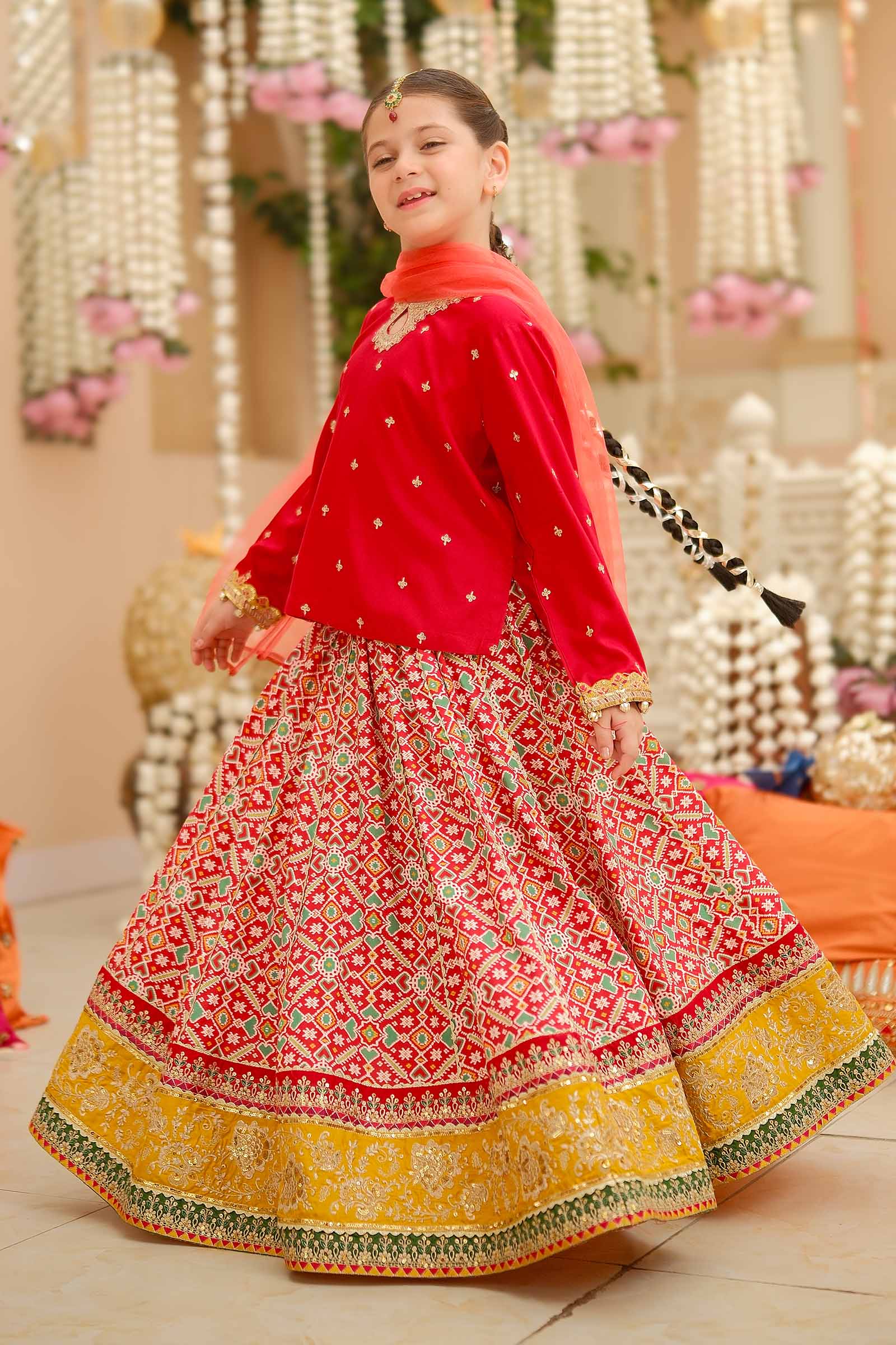 Maria B | 3 Piece Embroidered Linen Suit | MKD-W24-04 - House Of Hania
