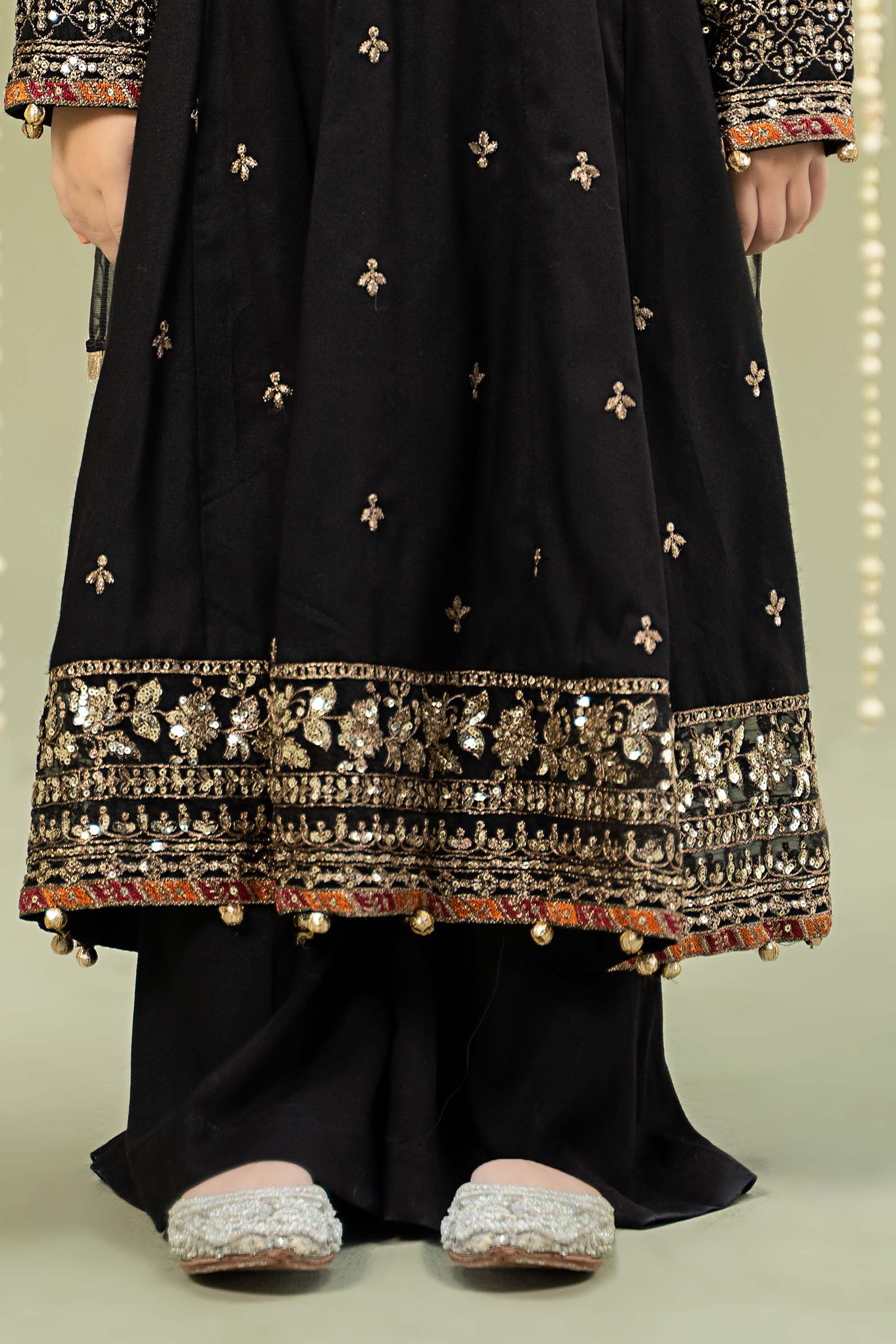 Maria B | 3 Piece Embroidered Linen Suit | MKD-W24-07 - House Of Hania