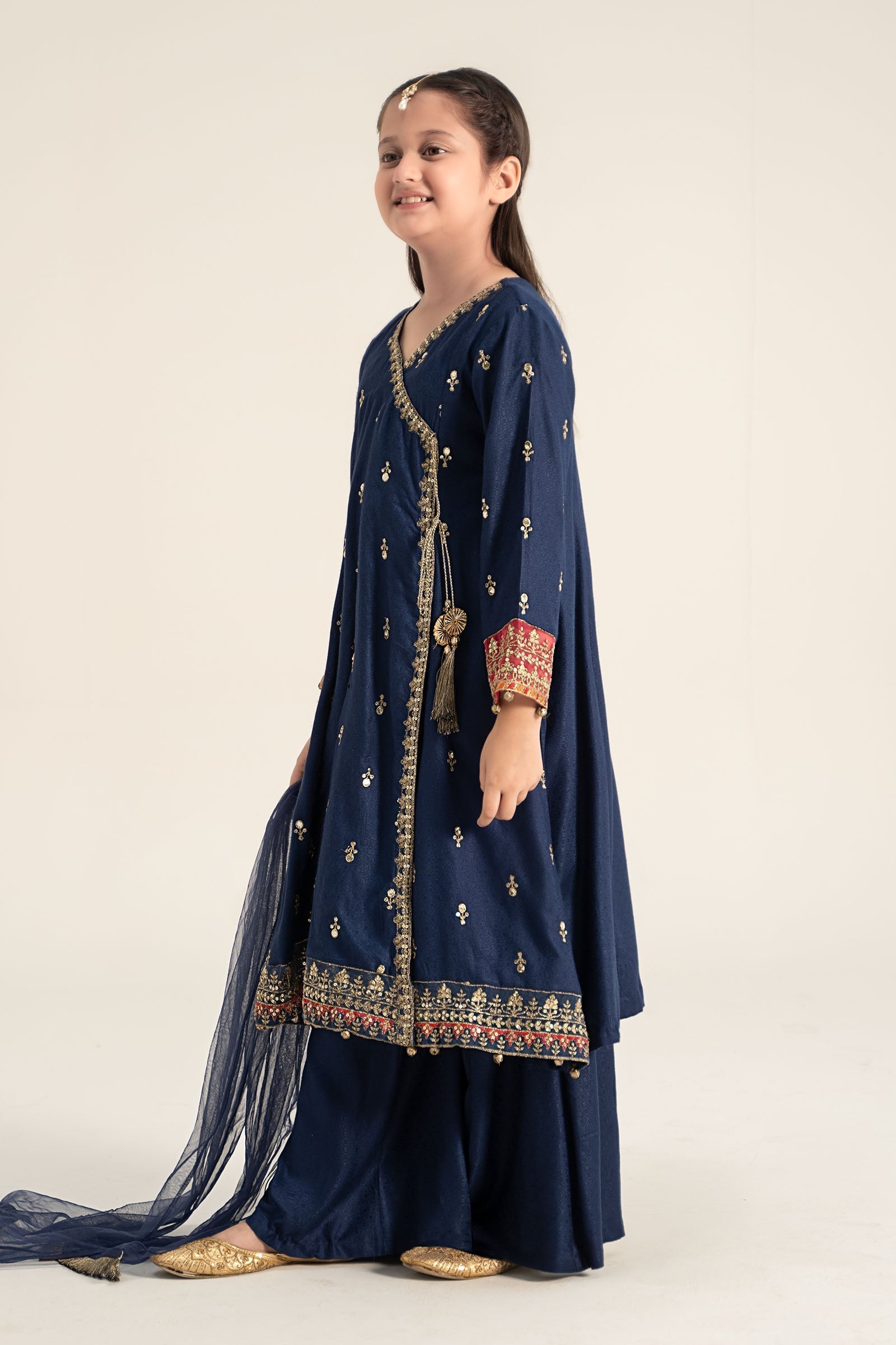 Maria B | 3 Piece Embroidered Linen Suit | MKD-W24-08 - House Of Hania