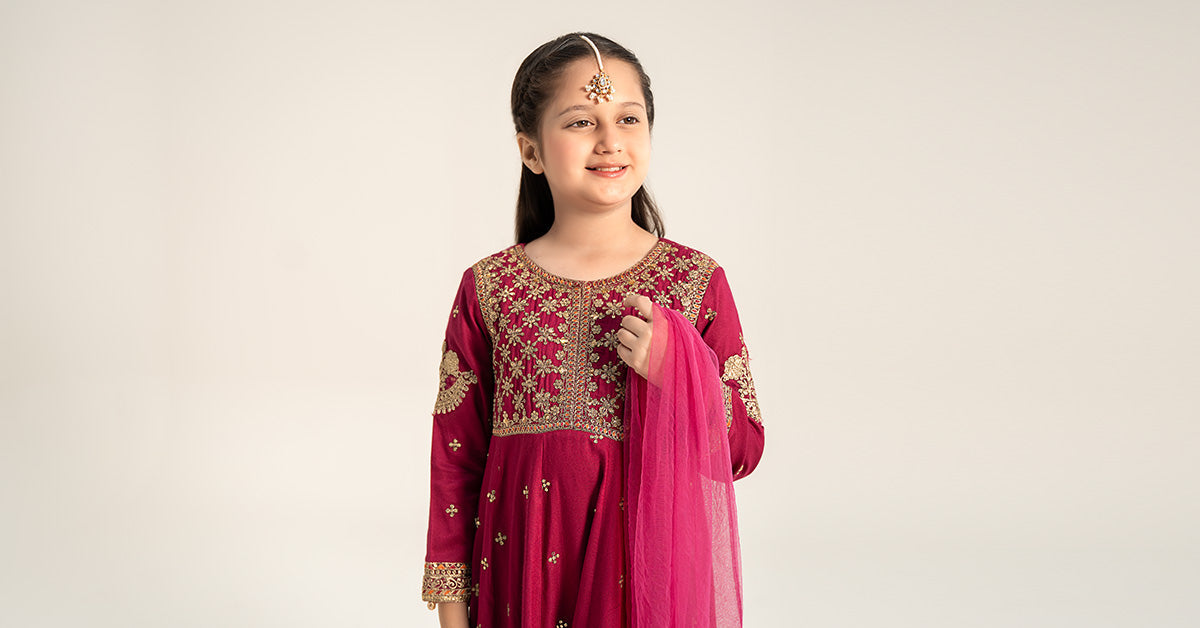 Maria B | 3 Piece Embroidered Linen Suit | MKD-W24-18 - House Of Hania