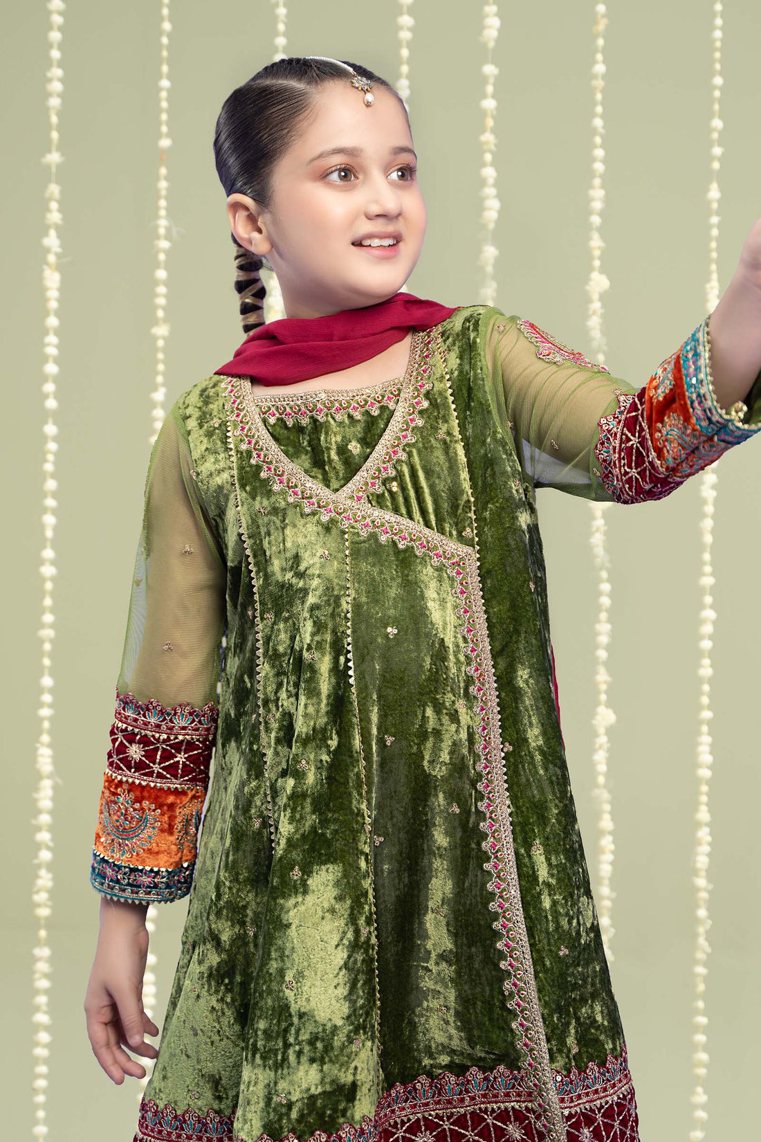 Maria B | 3 Piece Embroidered Velvet Suit | MKS-W24-15 - House Of Hania
