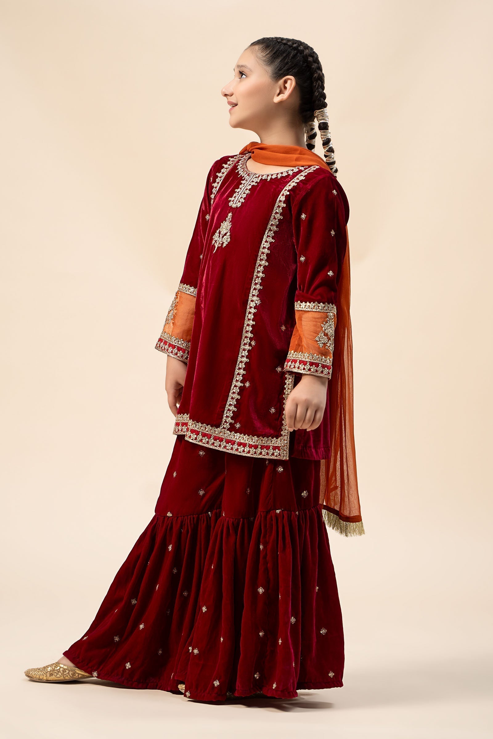 Maria B | 3 Piece Embroidered Velvet Suit | MKS-W24-16 - House Of Hania